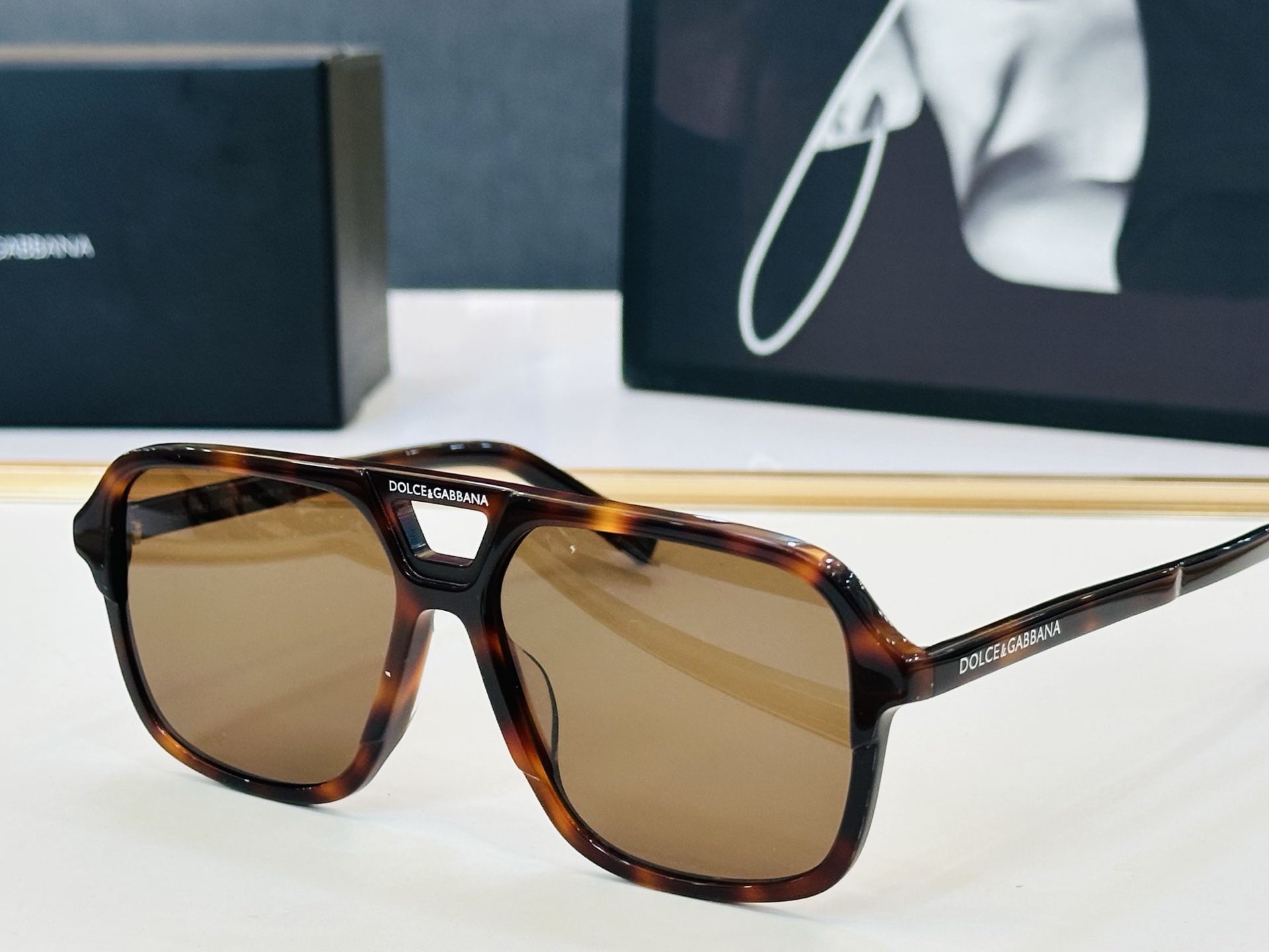 🔺DOLCE&GABBAN*🔻DG4354  Size：58口15-145  新颖独特🔝🔝L美艳绝伦