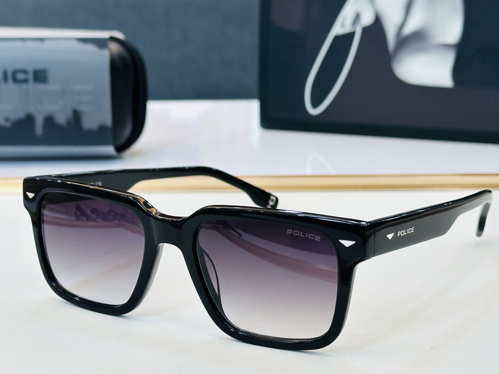 🆕警察 POLICE SPLQ88  Size：52口22-145    💫💫时尚舒适  💍L超轻