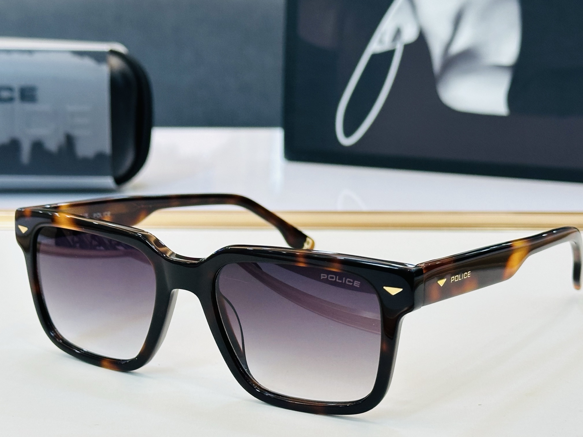 🆕警察 POLICE SPLQ88  Size：52口22-145    💫💫时尚舒适  💍L超轻