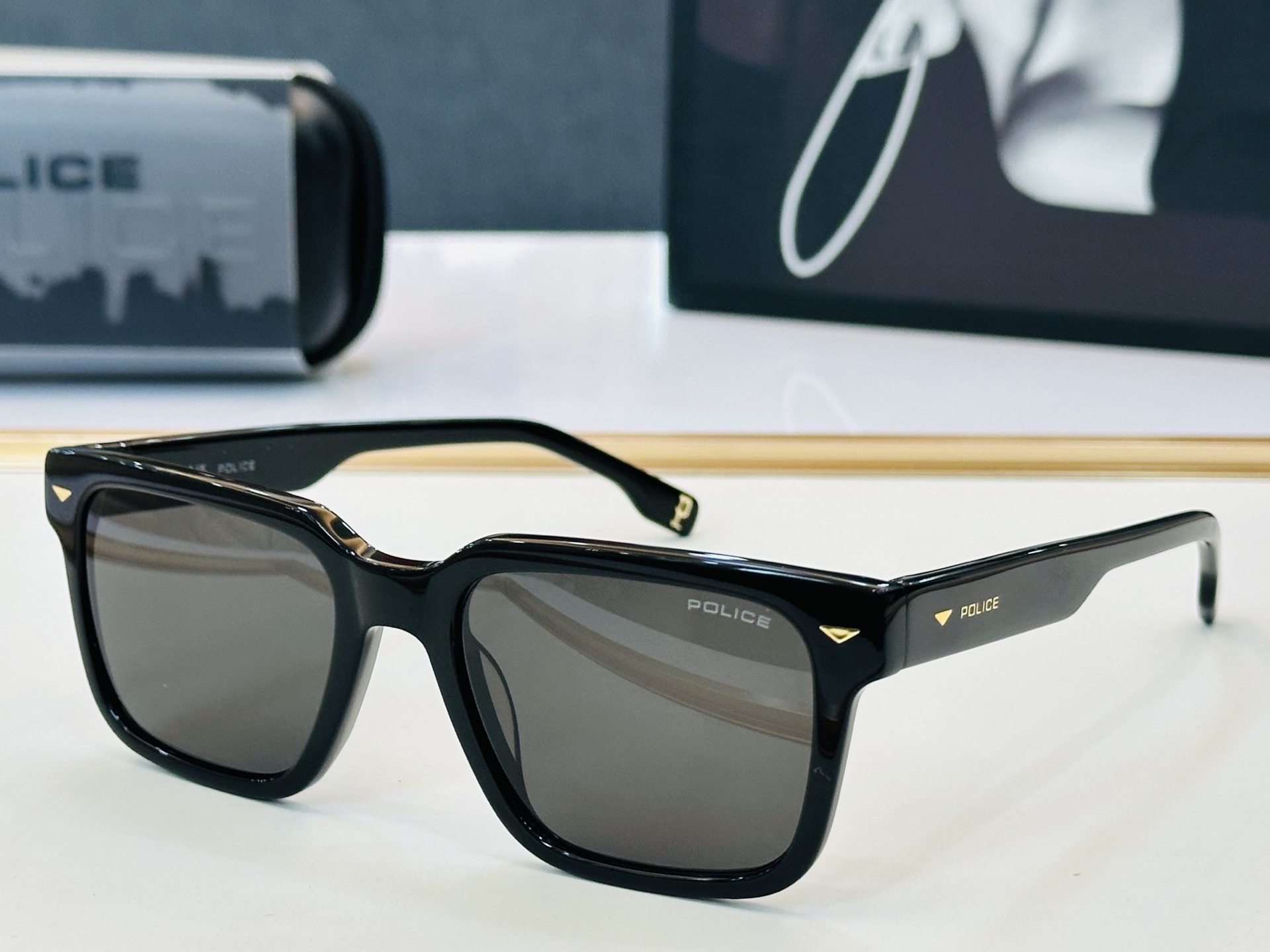 🆕警察 POLICE SPLQ88  Size：52口22-145    💫💫时尚舒适  💍L超轻