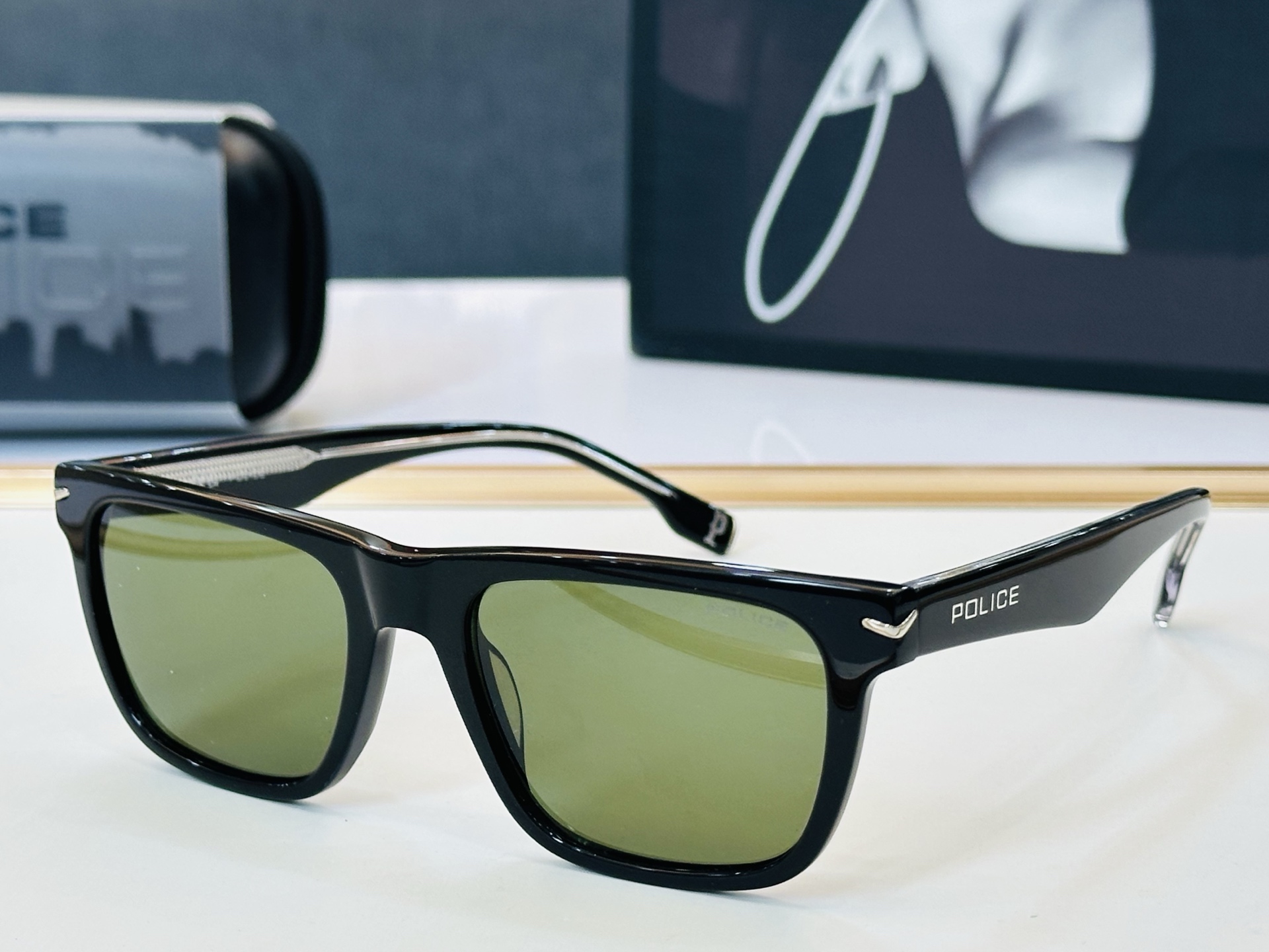 🆕警察 POLICE SPLQ83 Size：54口20-150 💫💫时尚舒适  💍L超轻