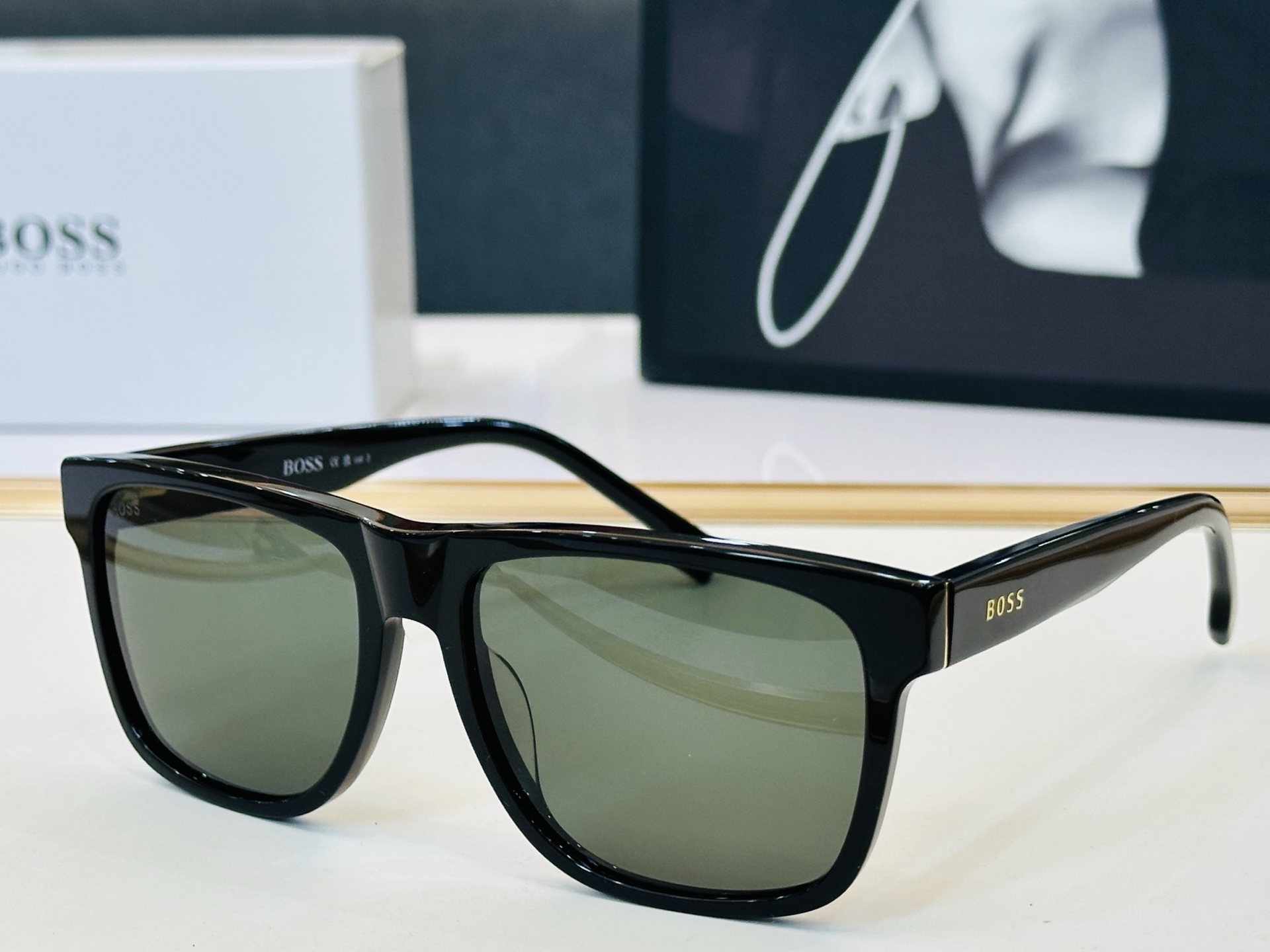 🆕 BOSS 1759/G/S Size：57口17-145 🕶🕶💋💋👣👣  高品质 不挑脸 经典不过时