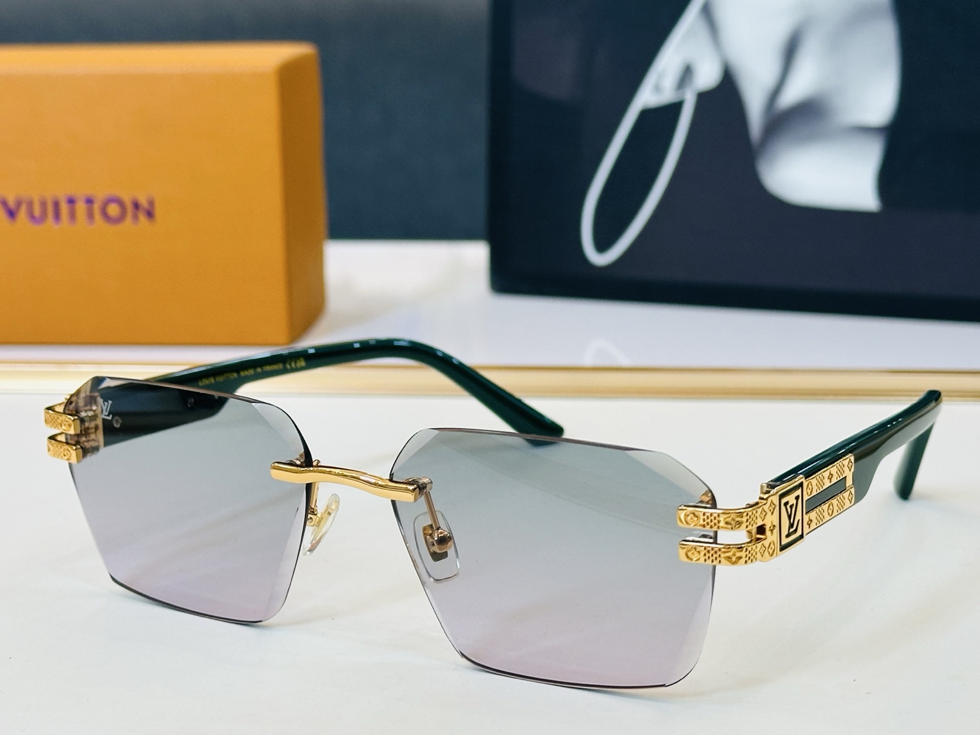 路易家 LOUIS *VUITON 原单高品质 Z21943E Size：60口17-145  皆属上品