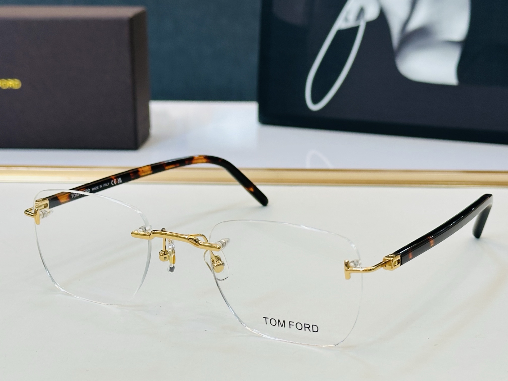 🆕款 TOM FORD🏇汤姆家 MODEL: TF6175  size：55口18-145  😍Z时尚潮流 板材框 