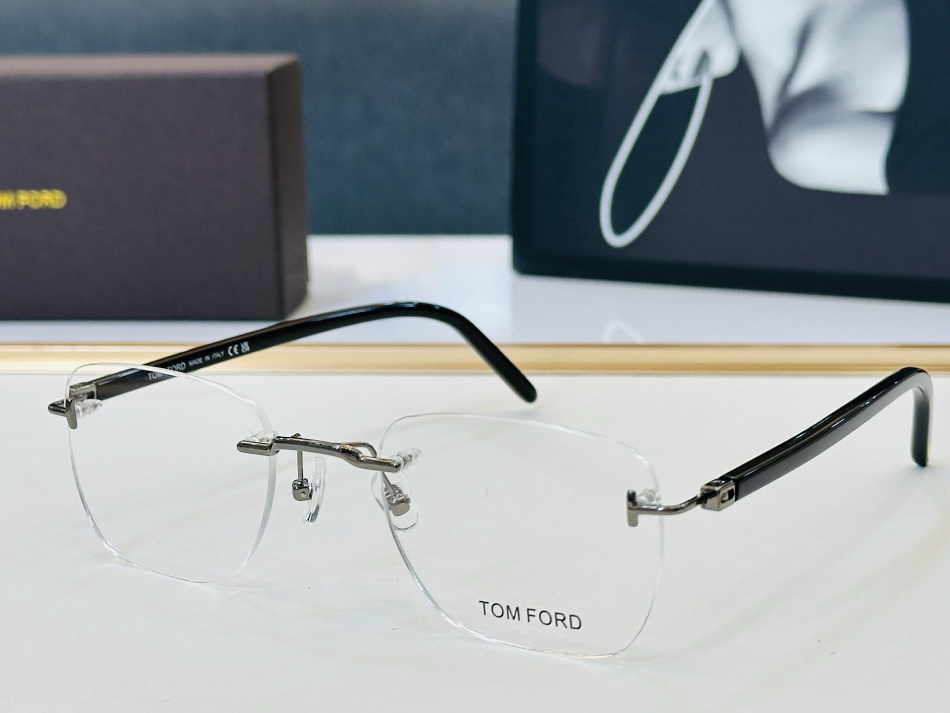 🆕款 TOM FORD🏇汤姆家 MODEL: TF6175  size：55口18-145  😍Z时尚潮流 板材框 