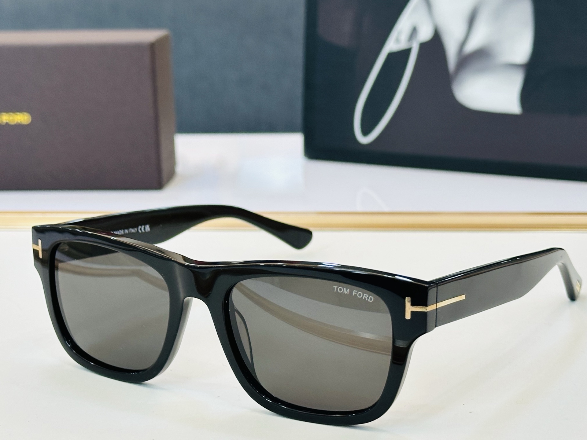 NO:825705,TOM FORD Tom's home MODEL: FT1303 size 55 mouth 19-145 fashion trend L ultra-light glasses sunglasses sunglasses, glasses, tom ford19860909款 TOM FORD汤姆家 MODEL:FT1303 size55口19-145时尚潮流 L超轻 眼镜墨镜太阳镜,眼镜,tom ford,glasses