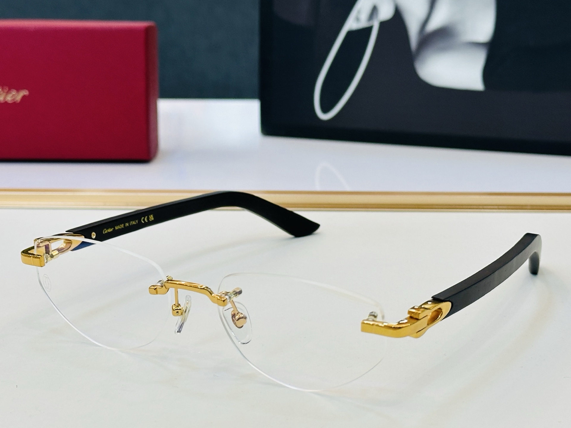 NO:825725,Original Cartie* Kajia official website classic sunglasses CT0609S Size 56 mouth 18-145 Big brand brand with exquisite electroplating process C looks full of elegance when worn!  glasses, sunglasses, sunglasses, glasses, cartier19860909原版Cartie* 卡家 官网经典款 太阳镜 CT0609S Size56口18-145 电镀工艺精湛大牌品 C戴起来气质十足！ 眼镜墨镜太阳镜,眼镜,cartier,glasses
