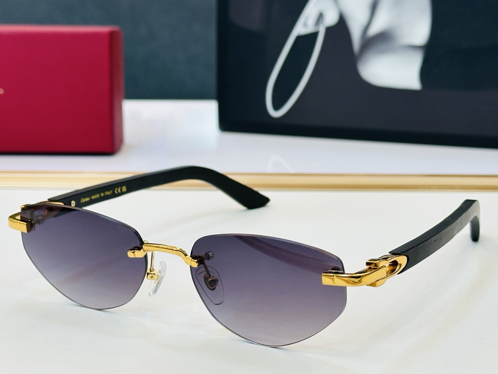 NO:825731,Original Cartie* Kajia official website classic sunglasses CT0580S Size 56 mouth 18-145 Big brand brand with exquisite electroplating process C looks full of elegance when worn!  glasses, sunglasses, sunglasses, glasses, cartier19860909原版Cartie* 卡家 官网经典款 太阳镜 CT0580S Size56口18-145 电镀工艺精湛大牌品 C戴起来气质十足！ 眼镜墨镜太阳镜,眼镜,cartier,glasses