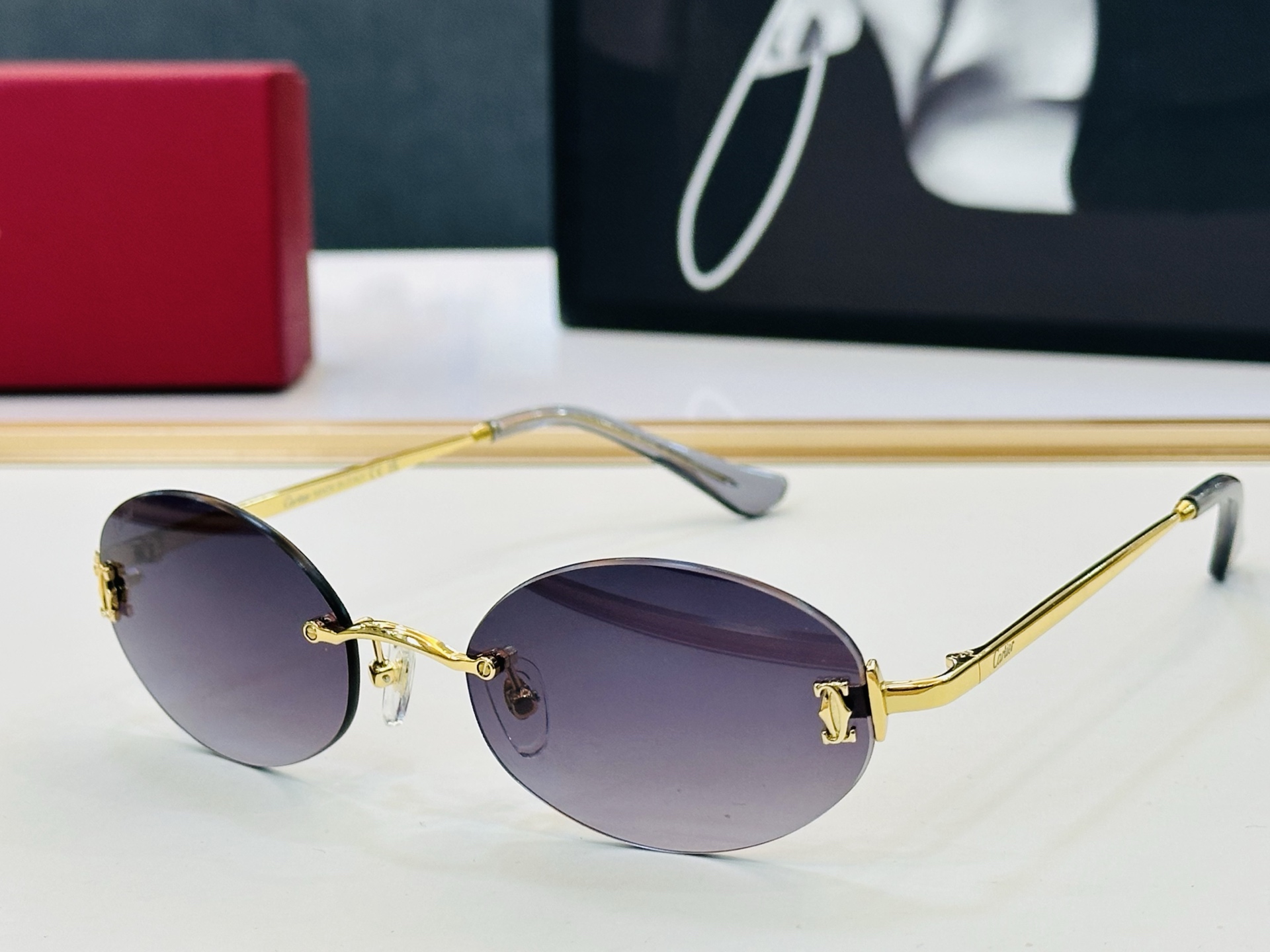 NO:825745,Original Cartie* Kajia official website classic sunglasses CT0592S Size 55 mouth 20-145 Big brand brand with exquisite electroplating process C looks full of elegance when worn!  glasses, sunglasses, sunglasses, glasses, cartier19860909原版Cartie* 卡家 官网经典款 太阳镜 CT0592S Size55口20-145 电镀工艺精湛大牌品 C戴起来气质十足！ 眼镜墨镜太阳镜,眼镜,cartier,glasses