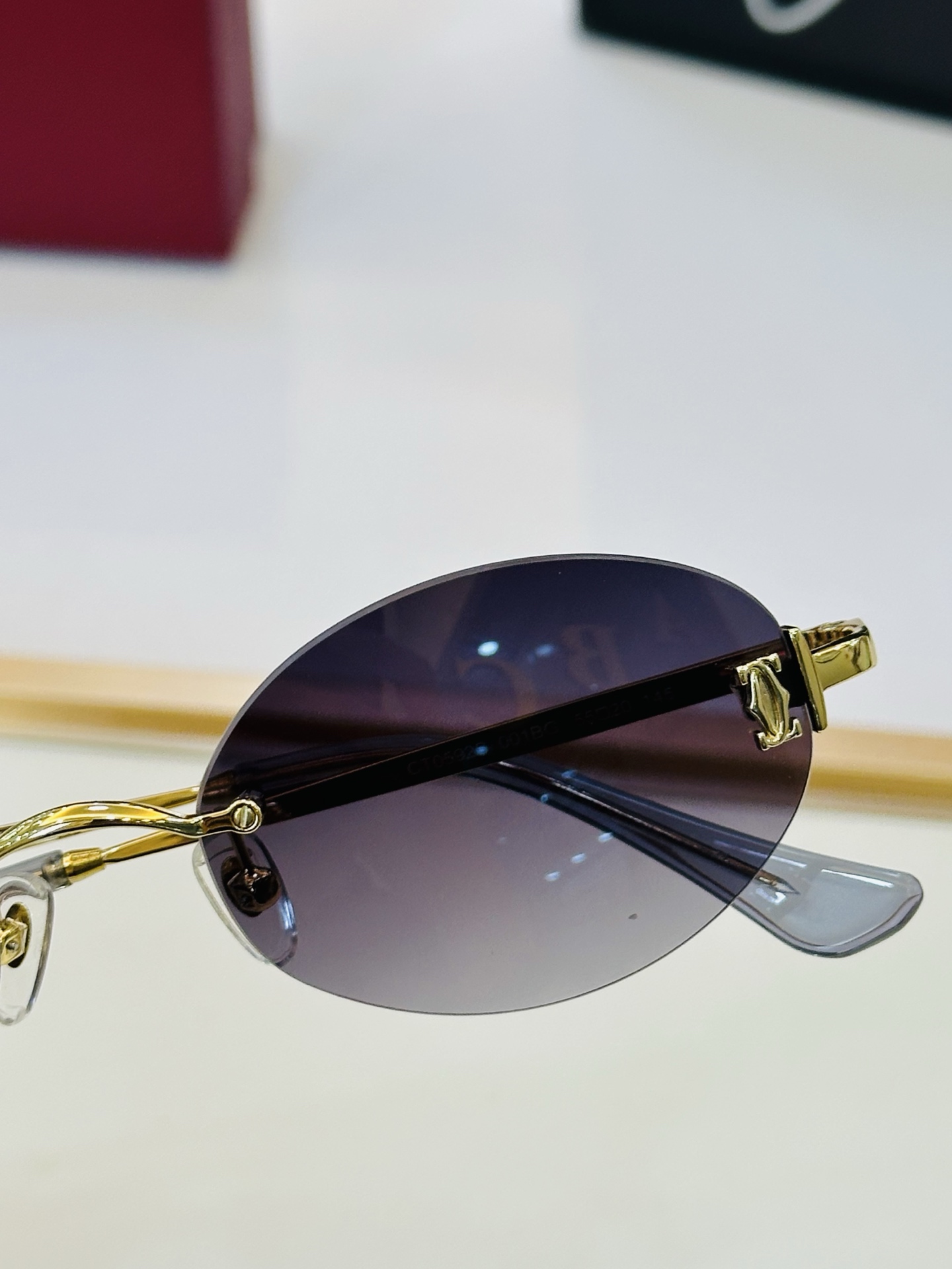 🆕 原版Cartie* 卡家 官网经典款 太阳镜 CT0592S Size：55口20-145 电镀工艺