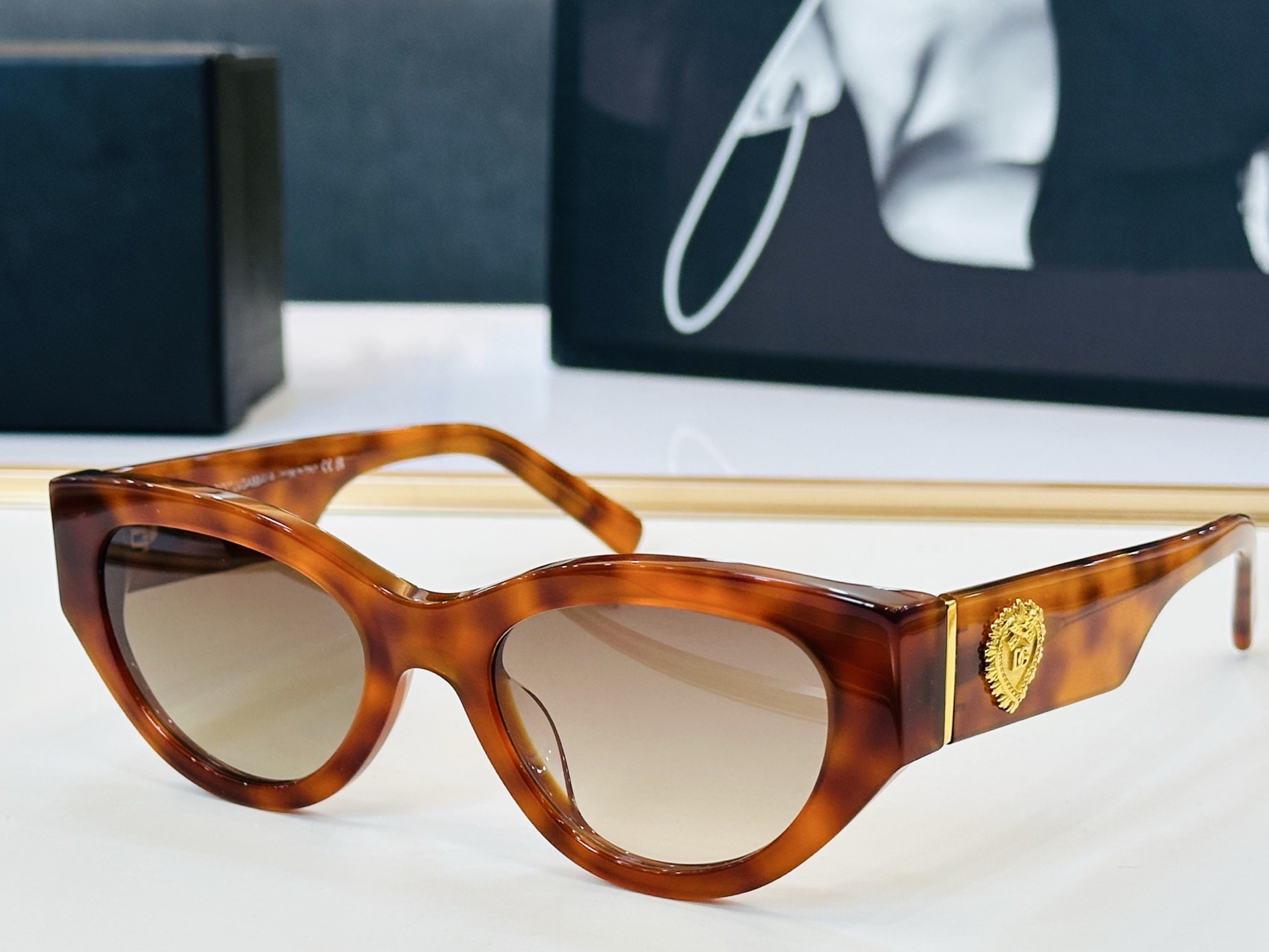 🆕 官网款 🔺DOLCE&GABBAN*🔻DG4536  Size：55口20-145 新颖独特🔝🔝M美
