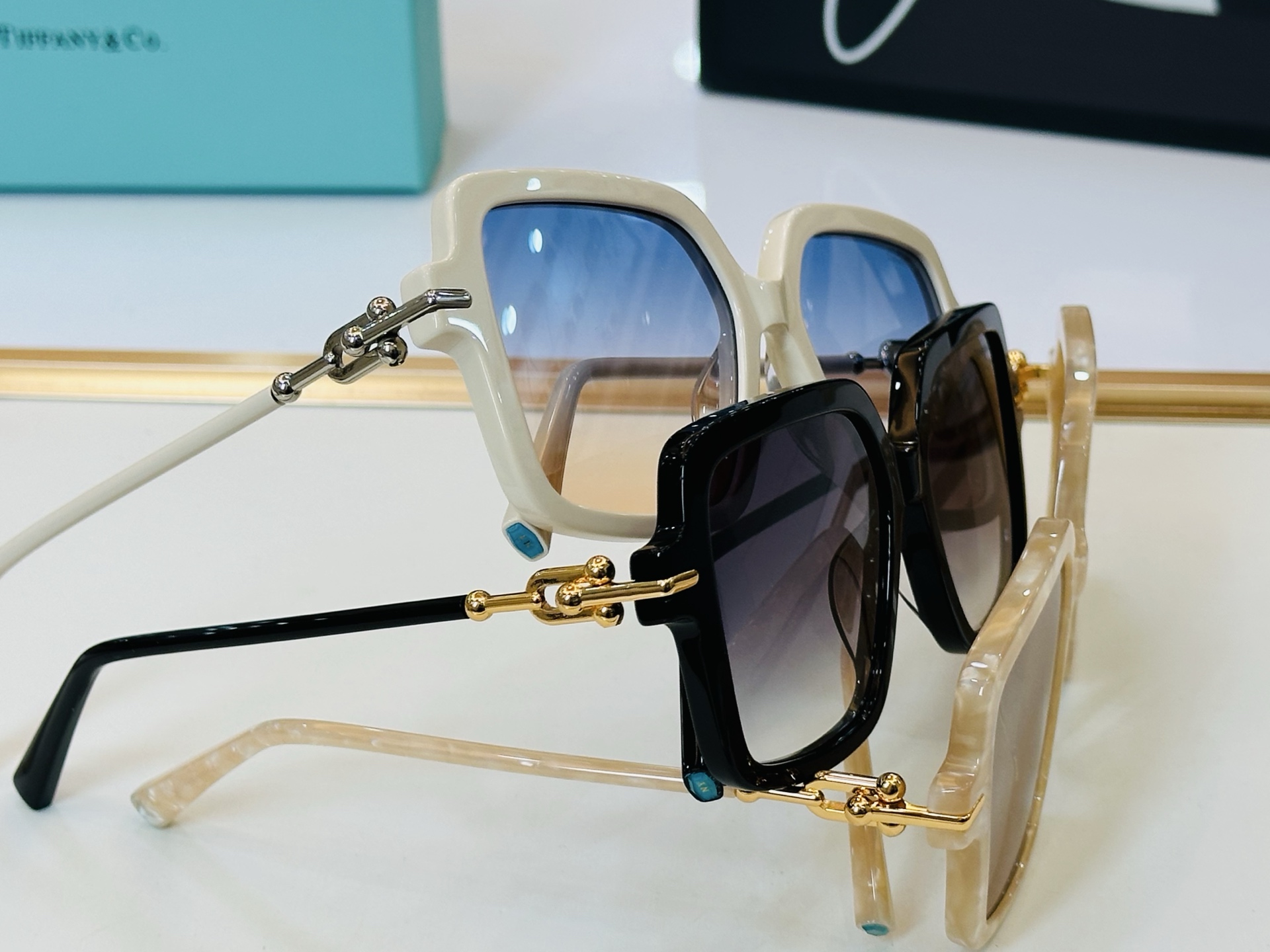 蒂芙家 Tiffany & CO. TF2034D Size：54口17-143 时尚太阳镜架 👍b多色