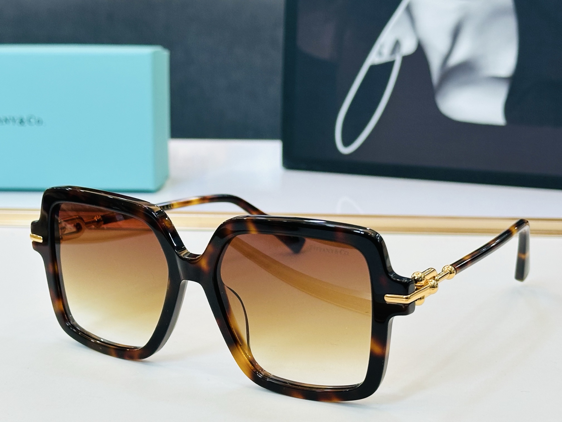 蒂芙家 Tiffany & CO. TF2034D Size：54口17-143 时尚太阳镜架 👍b多色