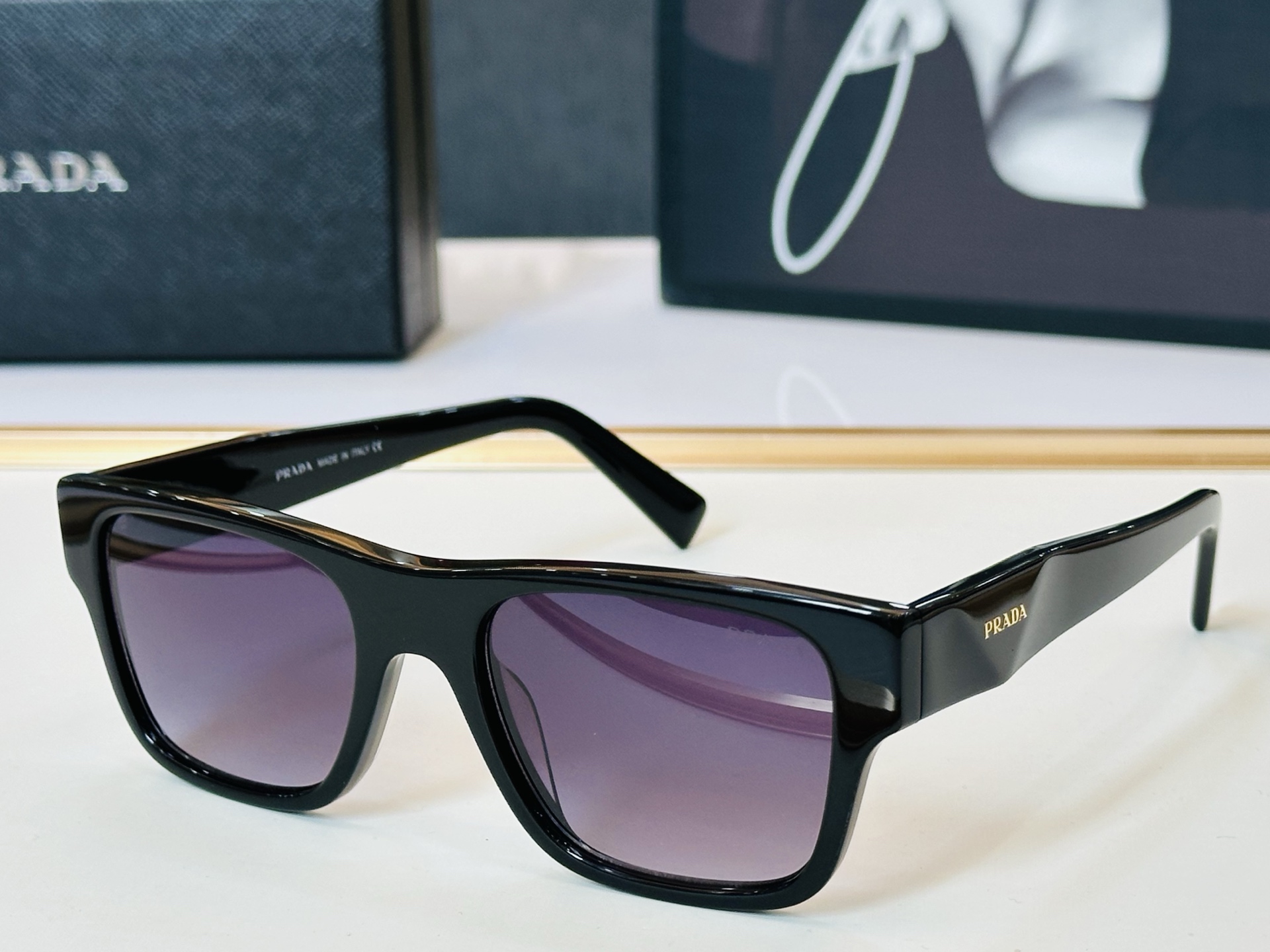 NO:825789,PRAD* Pujia PR C01V Size 53 mouth 20-145 The eyewear series is exquisitely made to highlight your unique personality. L’s latest popular models are glasses, sunglasses, sunglasses, glasses, prada, prada19860909PRAD* 普家 PR C01V Size53口20-145 眼镜系列堪称精湛制作 彰显独特个 L最新推出火爆款 眼镜墨镜太阳镜,眼镜,prada,prada,glasses