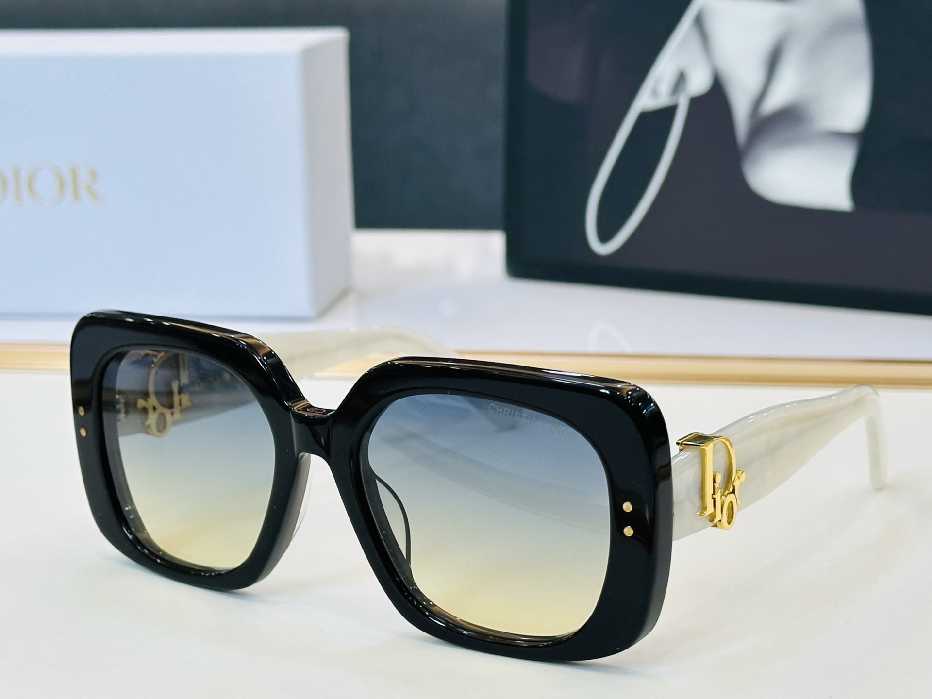 🔻🔻🔻DIO* 迪家 S1I Size：54口19-140  春夏款墨镜 😎🔆 C搭配镜腿精致 质量上佳