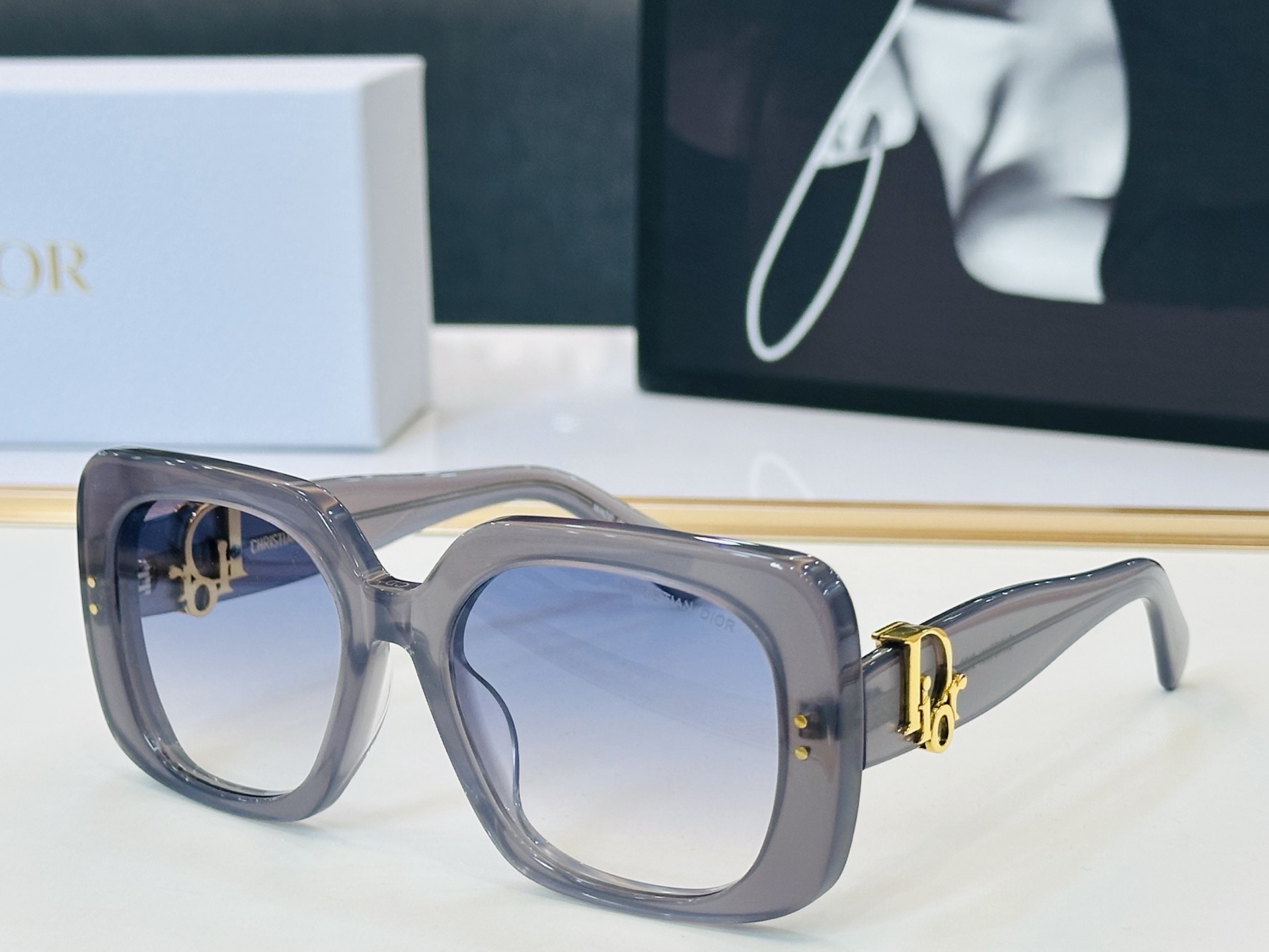 🔻🔻🔻DIO* 迪家 S1I Size：54口19-140  春夏款墨镜 😎🔆 C搭配镜腿精致 质量上佳