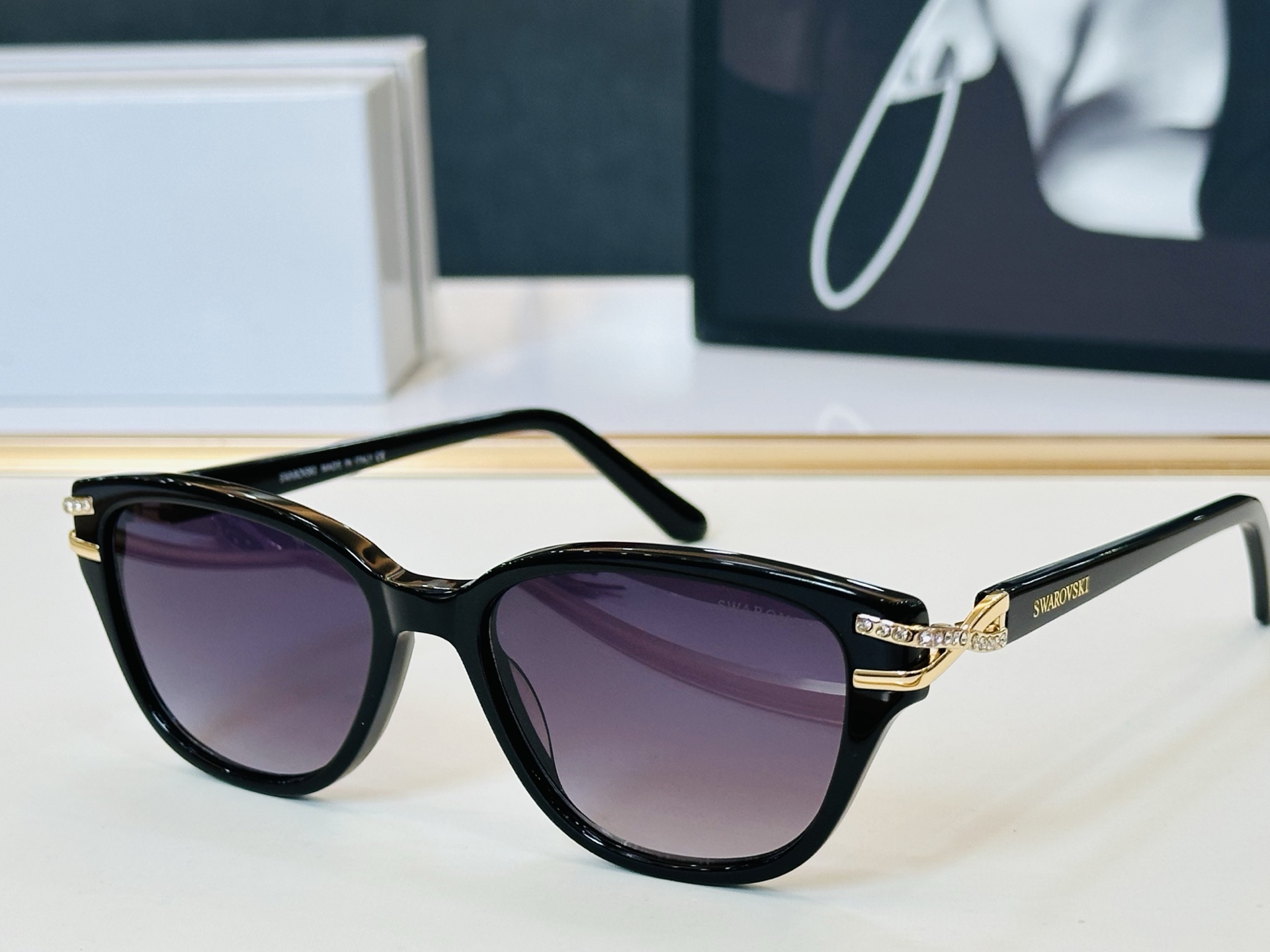 NO:825839,Swarovski SK2032 Size 53 mouth 17-145 original quality quality highlights temperament L glasses sunglasses sunglasses, glasses, swarovski19860909施华洛世奇 SK2032 Size53口17-145 原单品质 品质突显气质 L 眼镜墨镜太阳镜,眼镜,swarovski,glasses