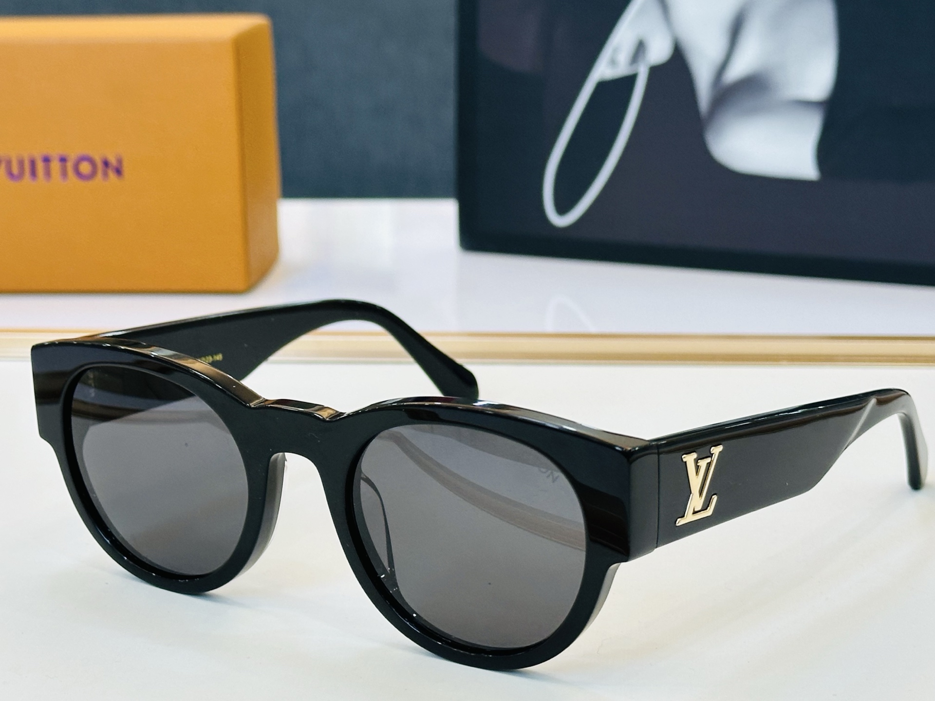 NO:825864,Louis Vuitton Z3067W Size 51 Mouth 23-145 Vibrant Show your unique personality and show your grandeur C high quality glasses, sunglasses, sunglasses, glasses, louis vuitton19860909路易家 Z3067W Size51口23-145 充满活力的 展现独特个性展现大气的你 C高品质 眼镜墨镜太阳镜,眼镜,louis vuitton,glasses