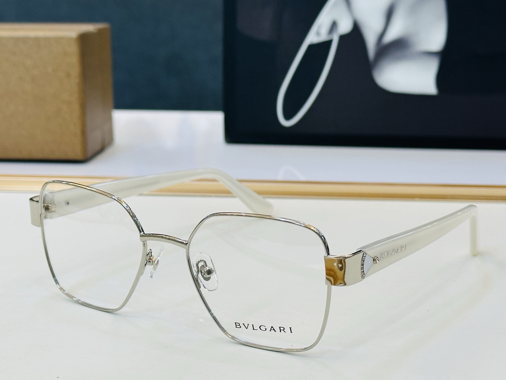 🆕款 官网同售 宝格家 BV50069    👍 Size ：54口19-140  绝对要买😎品质非常完