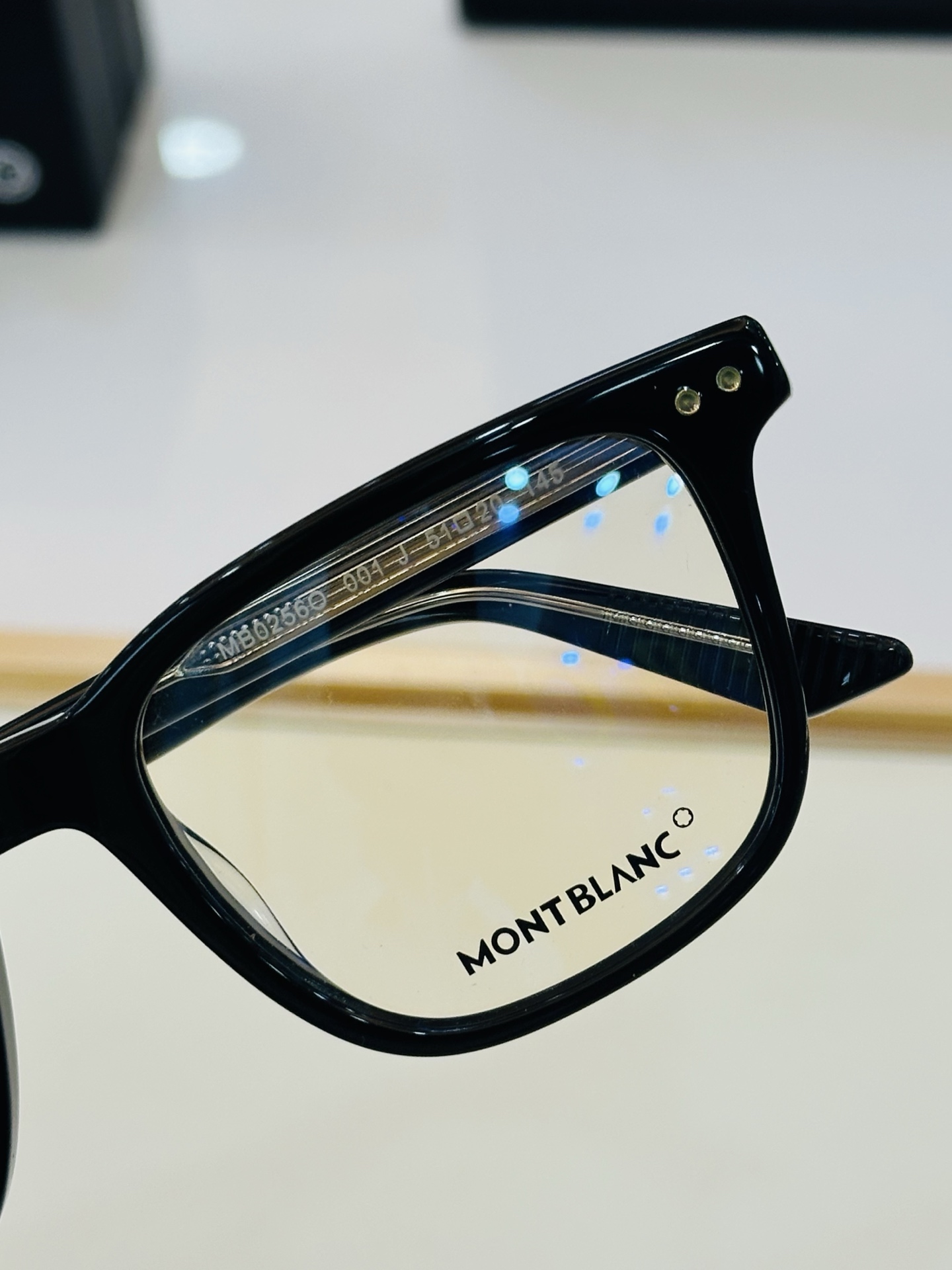 官网新品 MONTBLANC 万宝龙 MB0256O Size：51口20-145   做工精良 👍👍L