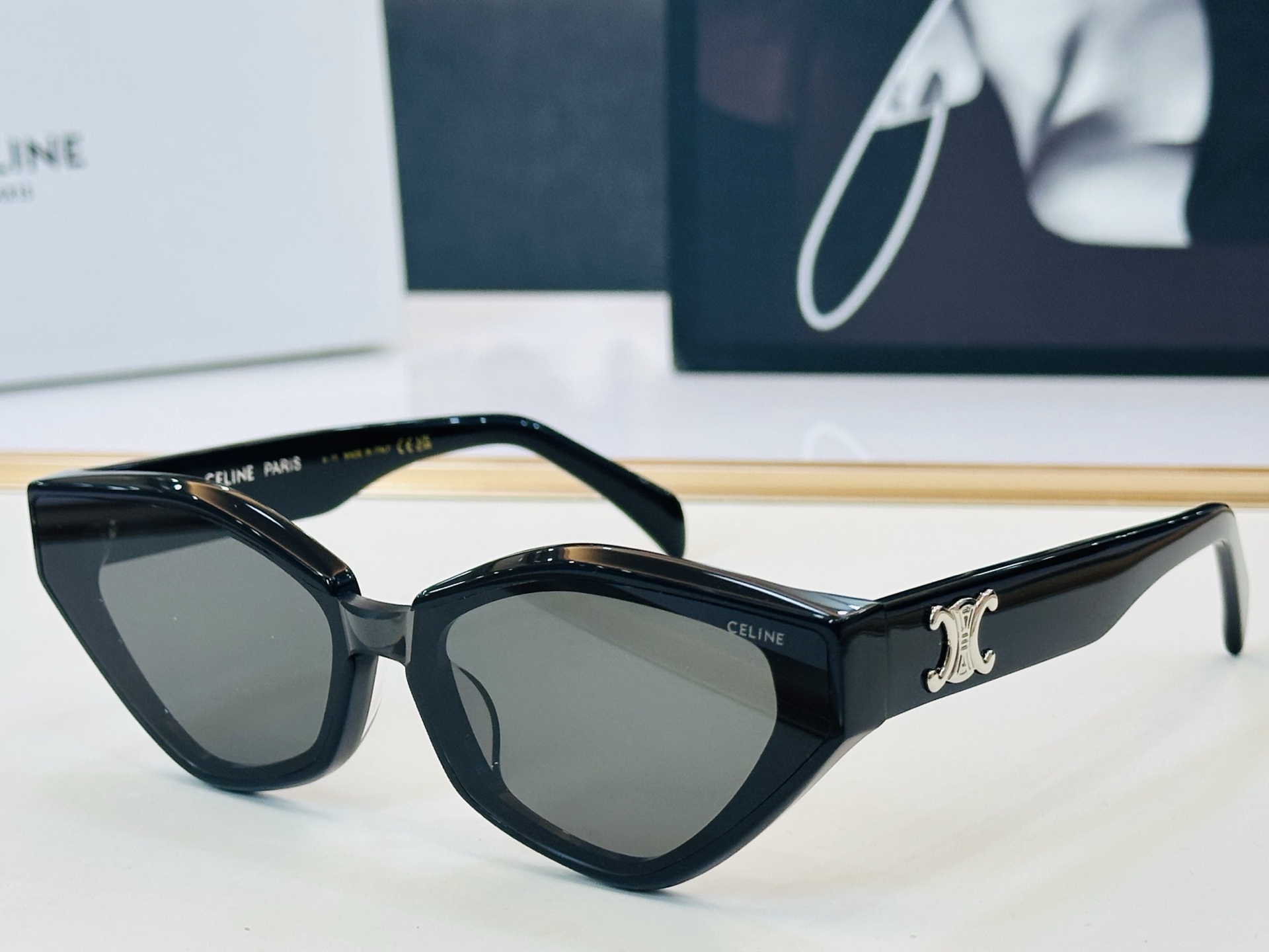 NO:827377,[CELINE] Celine CL2155U Size 54 mouth 19-145 The best-selling style European and American style19860909【CELINE】赛琳 CL2155U Size54口19-145 一直热销的款式 欧美风 xL光泽度好 质感强 工艺超赞 眼镜墨镜太阳镜,眼镜,celine,celine,glasses