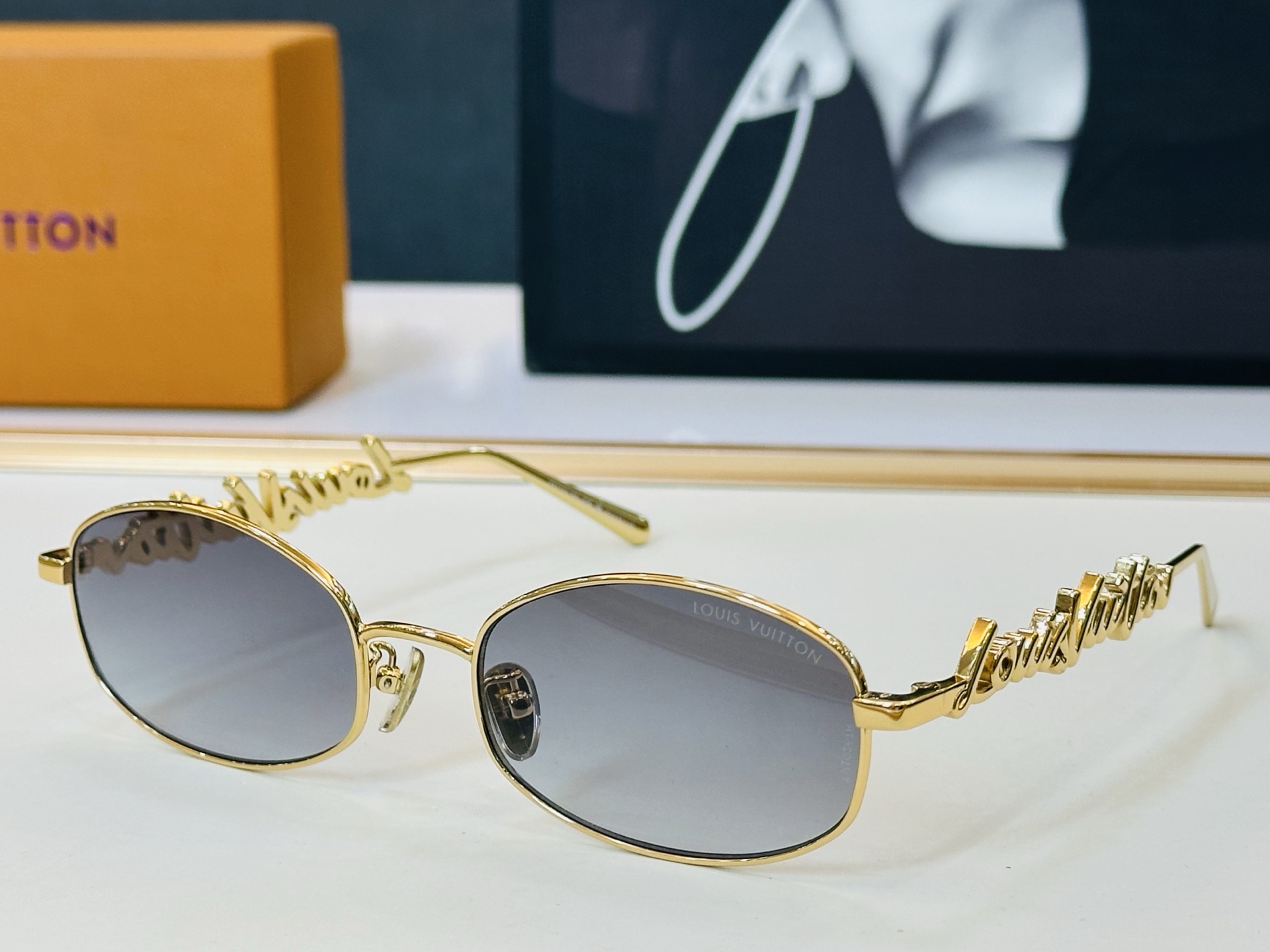 NO:827445,Louis Vuitton Z3171U Size 56 mouth 19-140 Vibrant, show your unique personality and show your grandeur B High quality glasses, sunglasses, sunglasses, glasses, louis vuitton19860909路易家 Z3171U Size56口19-140 充满活力的 展现独特个性展现大气的你 B高品质 眼镜墨镜太阳镜,眼镜,louis vuitton,glasses