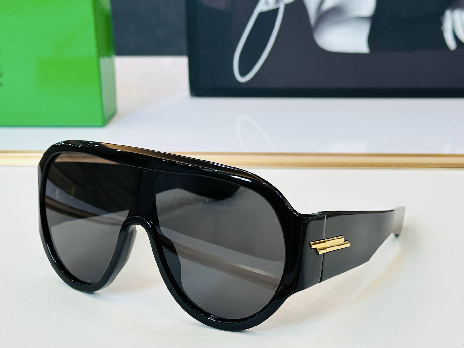 NO:827363,Just arrived. Bottega Veneta BV1345S Size 132 mouth 1-120. The real thing is more beautiful. All the details are shown in real photos. Take advantage of it!  B smile] Fragrant and beautiful, many colors available, glasses, sunglasses, sunglasses, glasses, bottega veneta19860909刚刚到货 宝缇嘉 BV1345S Size132口1-120 实物更美 细节全部实拍展示 各位把握！B微笑] 香艳靓丽 多色可选 眼镜墨镜太阳镜,眼镜,bottega veneta,glasses
