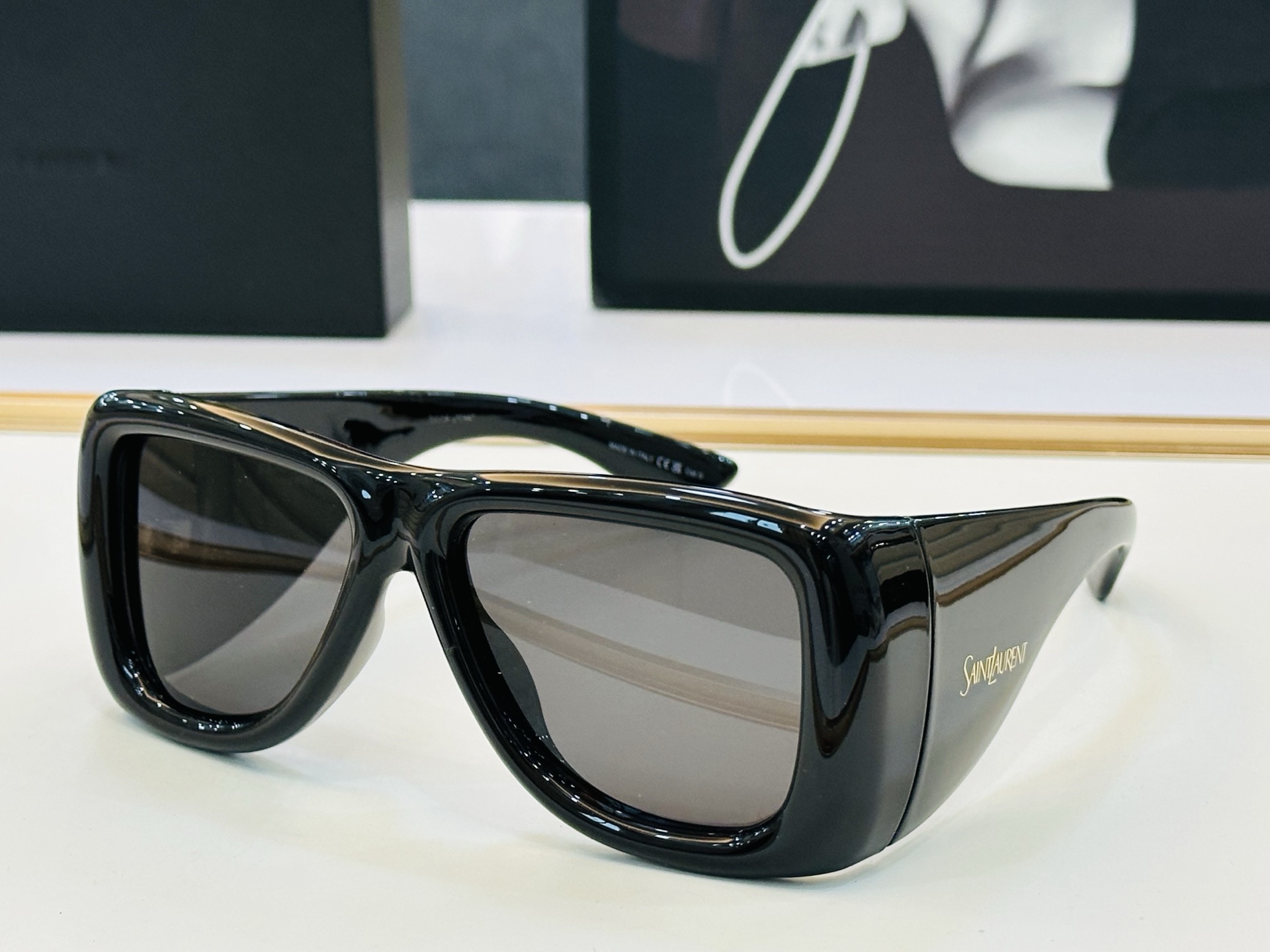 NO:827455,Internet celebrity hot model Saint Laurent SL902 Size 63 mouth 20-130 large frame design FD playful and sweet texture super good glasses sunglasses sunglasses, glasses, saint laurent19860909网红爆款 圣罗兰SL902 Size63口20-130 大框设计 FD俏皮甜美质感超好 眼镜墨镜太阳镜,眼镜,saint laurent,glasses