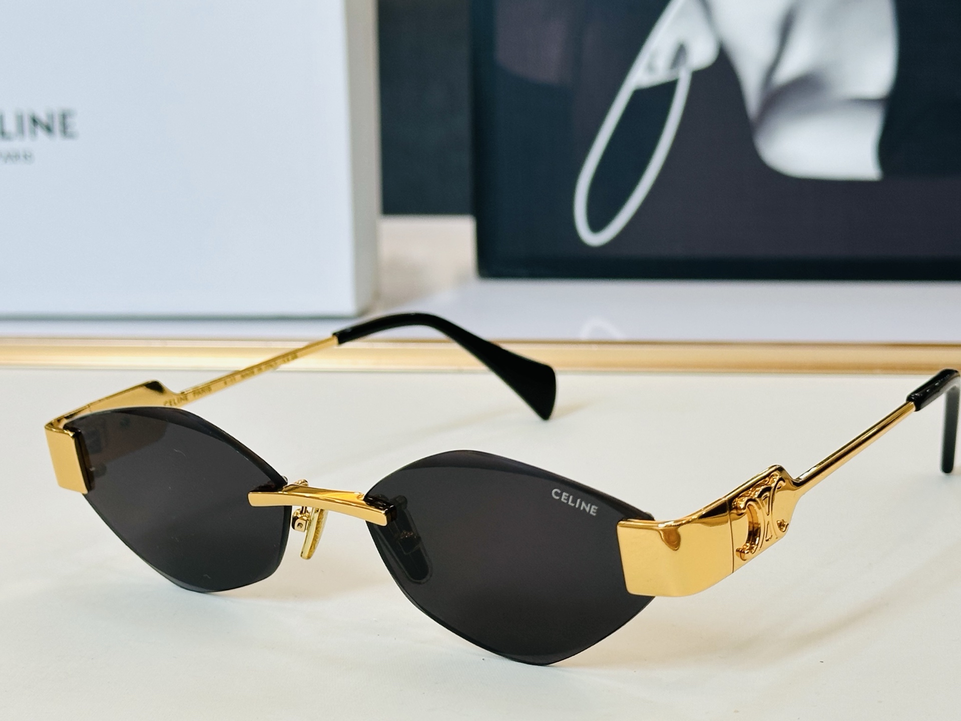 NO:827484,[CELINE] Celine CL1575LU Size 57 mouth 17-145, always hot-selling style, European and American style, good gloss, strong texture, L craftsmanship is awesome, glasses, sunglasses, sunglasses, glasses, celine, celine19860909【CELINE】赛琳 CL1575LU Size57口17-145 一直热销的款式 欧美风 光泽度好 质感强 L工艺超赞 眼镜墨镜太阳镜,眼镜,celine,celine,glasses