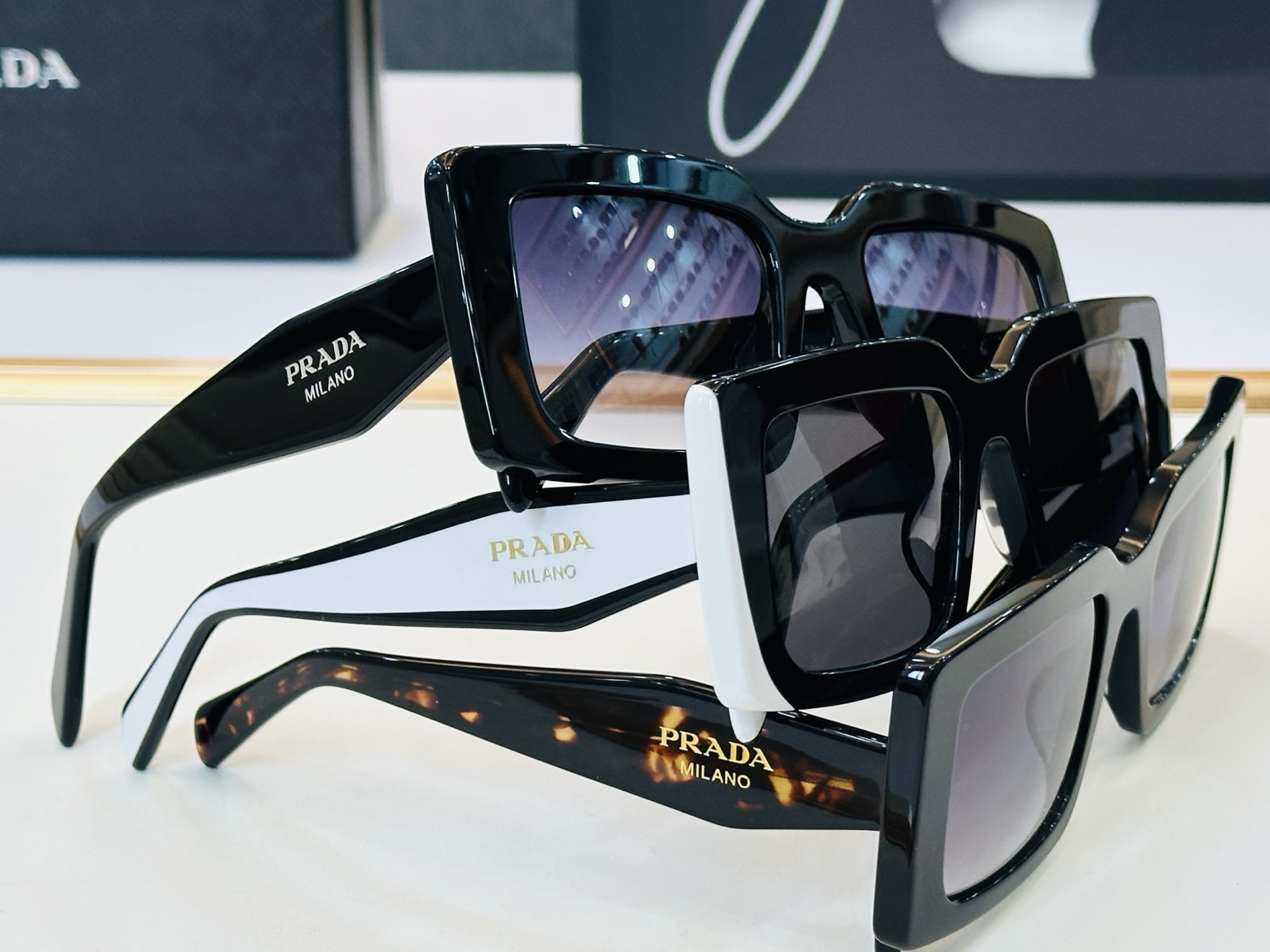 🔺PRAD*🔻普家 SPR D01 Size：52口21-140 眼镜系列堪称精湛制作 👍H太阳镜 高品