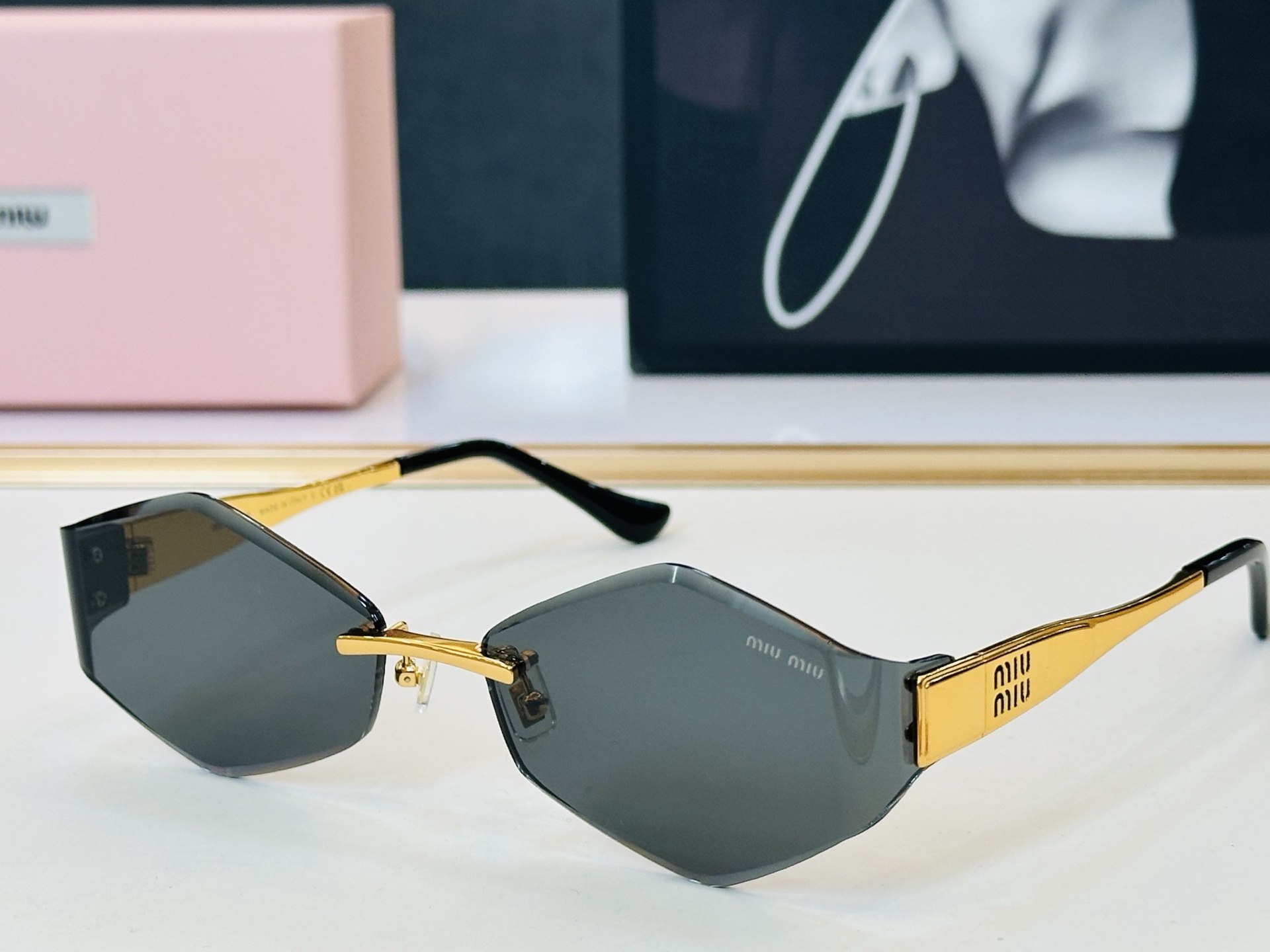 NO:827577,Miujia MU140AV Size 61 mouth 17-128 Rose] [Rose] High-end bm fashion sunglasses trendy [strong] [strong] sunglasses glasses sunglasses sunglasses, glasses19860909谬家 MU140AV Size61口17-128 玫瑰][玫瑰] 高档 bm时尚墨镜潮人[强][强]太阳镜 眼镜墨镜太阳镜,眼镜,glasses