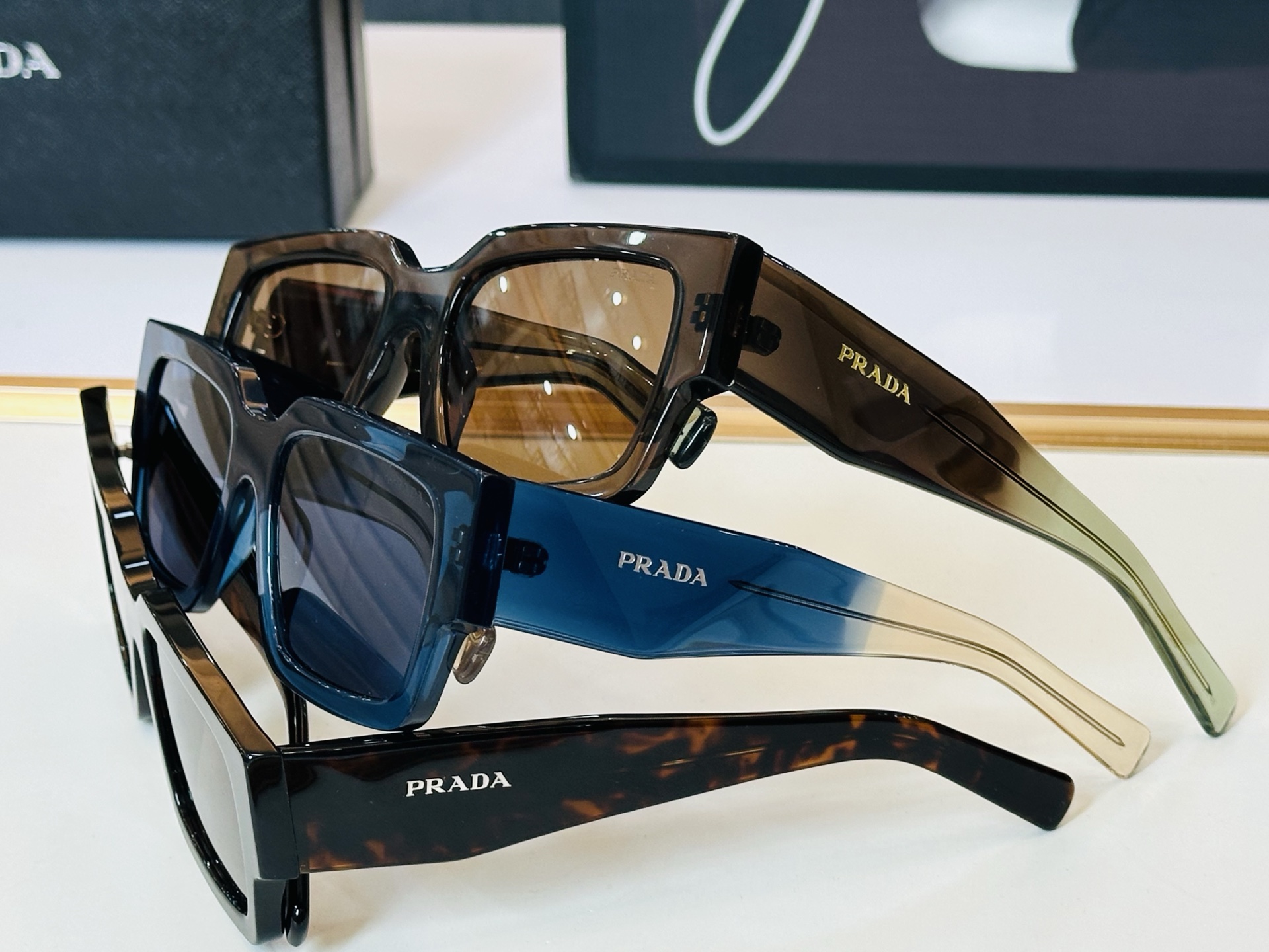🔺PRAD*🔻普家 SPR B17 Size：54口20-145  眼镜系列堪称精湛制作 👍B太阳镜