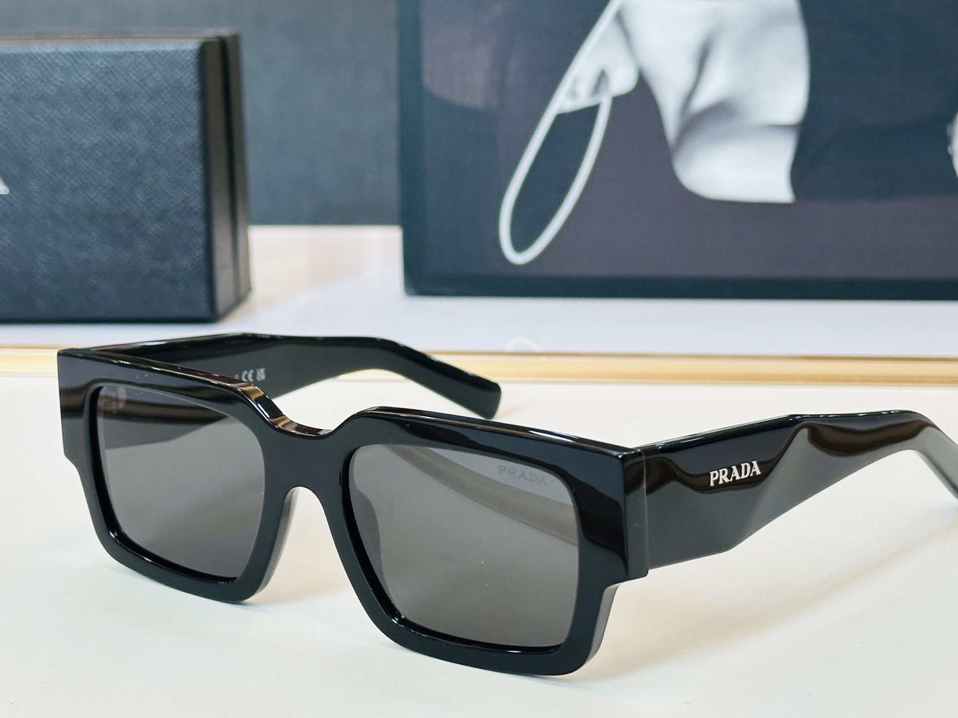 NO:827597,PRAD*Pujia SPR B17 Size 54 mouth 20-145 glasses series can be called exquisite production B sunglasses glasses sunglasses sunglasses, glasses, prada, prada19860909PRAD*普家 SPR B17 Size54口20-145 眼镜系列堪称精湛制作 B太阳镜 眼镜墨镜太阳镜,眼镜,prada,prada,glasses