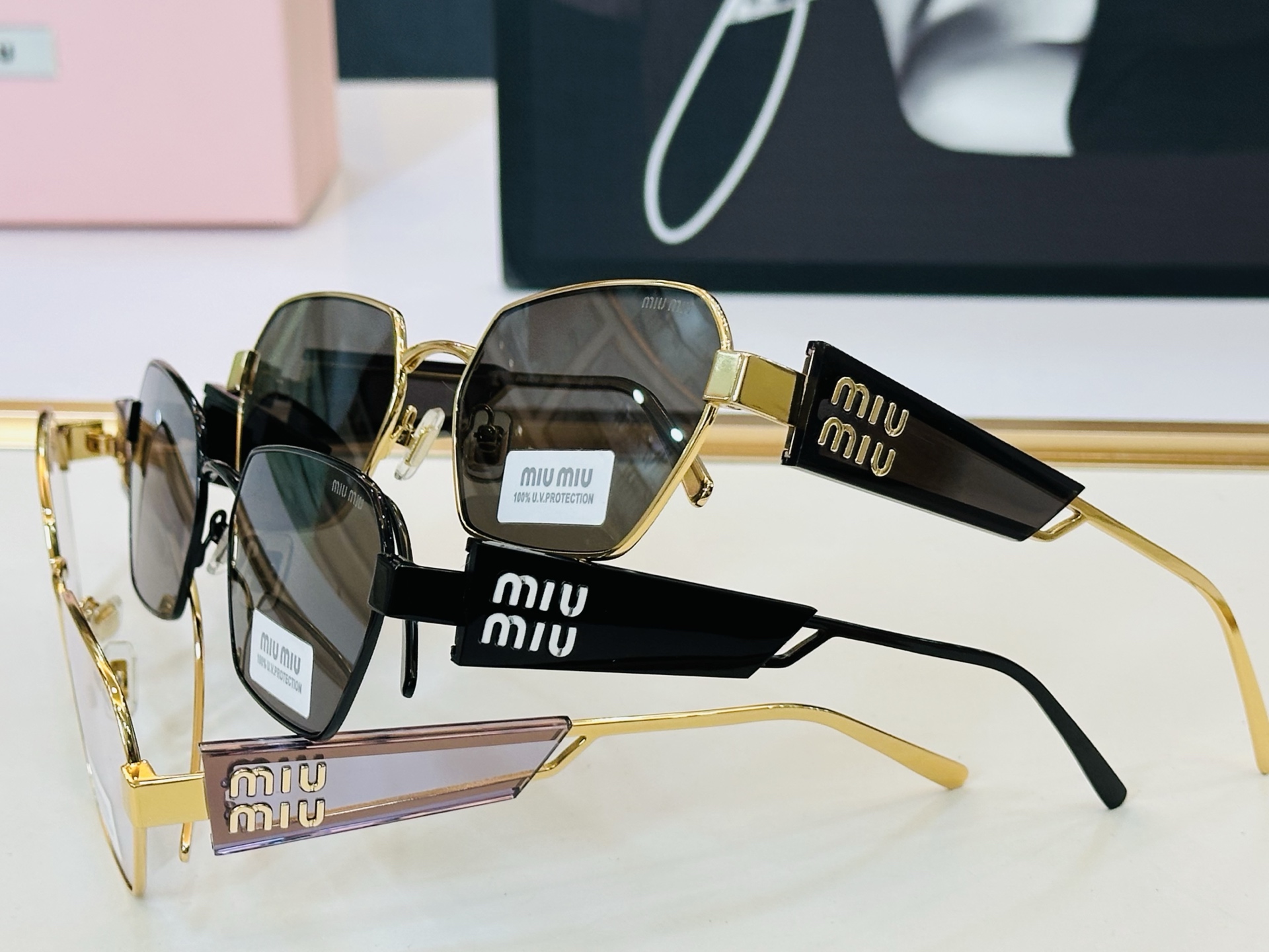 🆕 谬家 SMU53W Size：58口18-135 🌺🌺 [玫瑰][闪电] 时尚靓丽 得意][得意]微