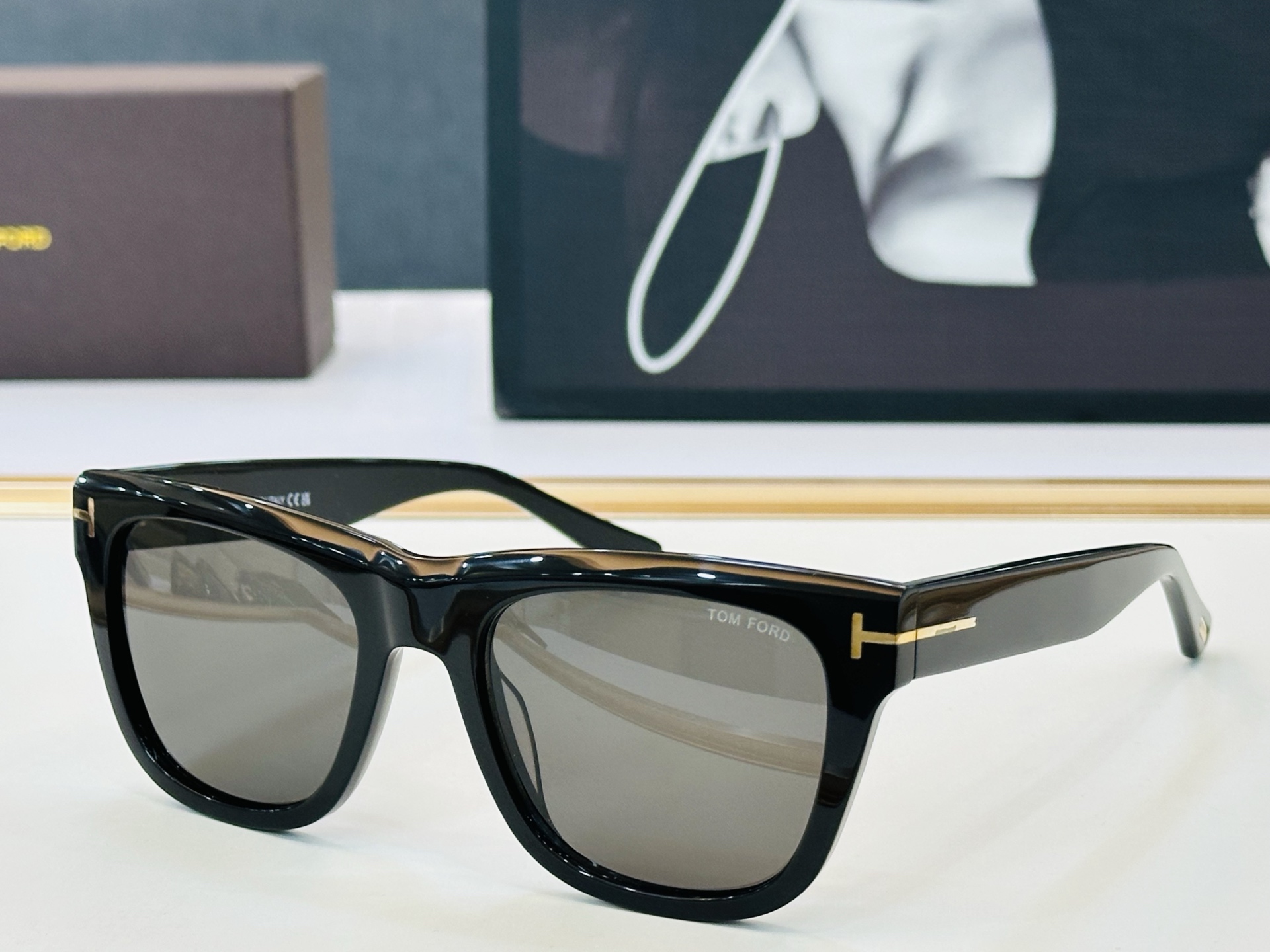 NO:827728,TOM FORD Tom's home MODEL: FT1304 size 53 mouth 20-145 fashion trend L ultra-light glasses sunglasses sunglasses, glasses, tom ford19860909款 TOM FORD汤姆家 MODEL:FT1304 size53口20-145时尚潮流 L超轻 眼镜墨镜太阳镜,眼镜,tom ford,glasses