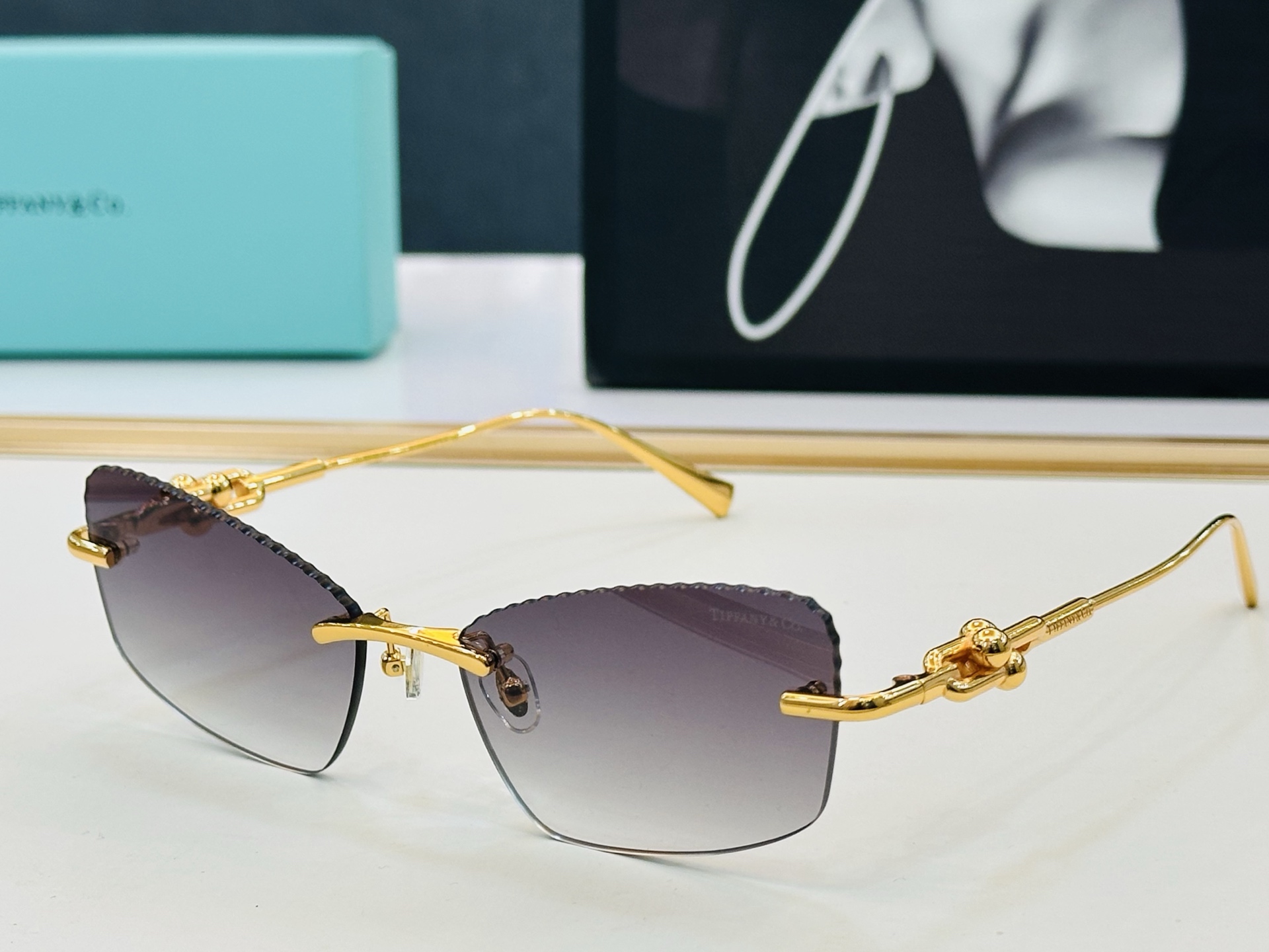 NO:827702,Tiffany & CO. TF2043 Size58 Mouth 18-145 Fashion Sunglasses Frame19860909蒂芙家 Tiffany & CO. TF2043 Size58口18-145时尚太阳镜架 X多色可选 太阳镜 眼镜墨镜太阳镜,眼镜,tom ford,glasses