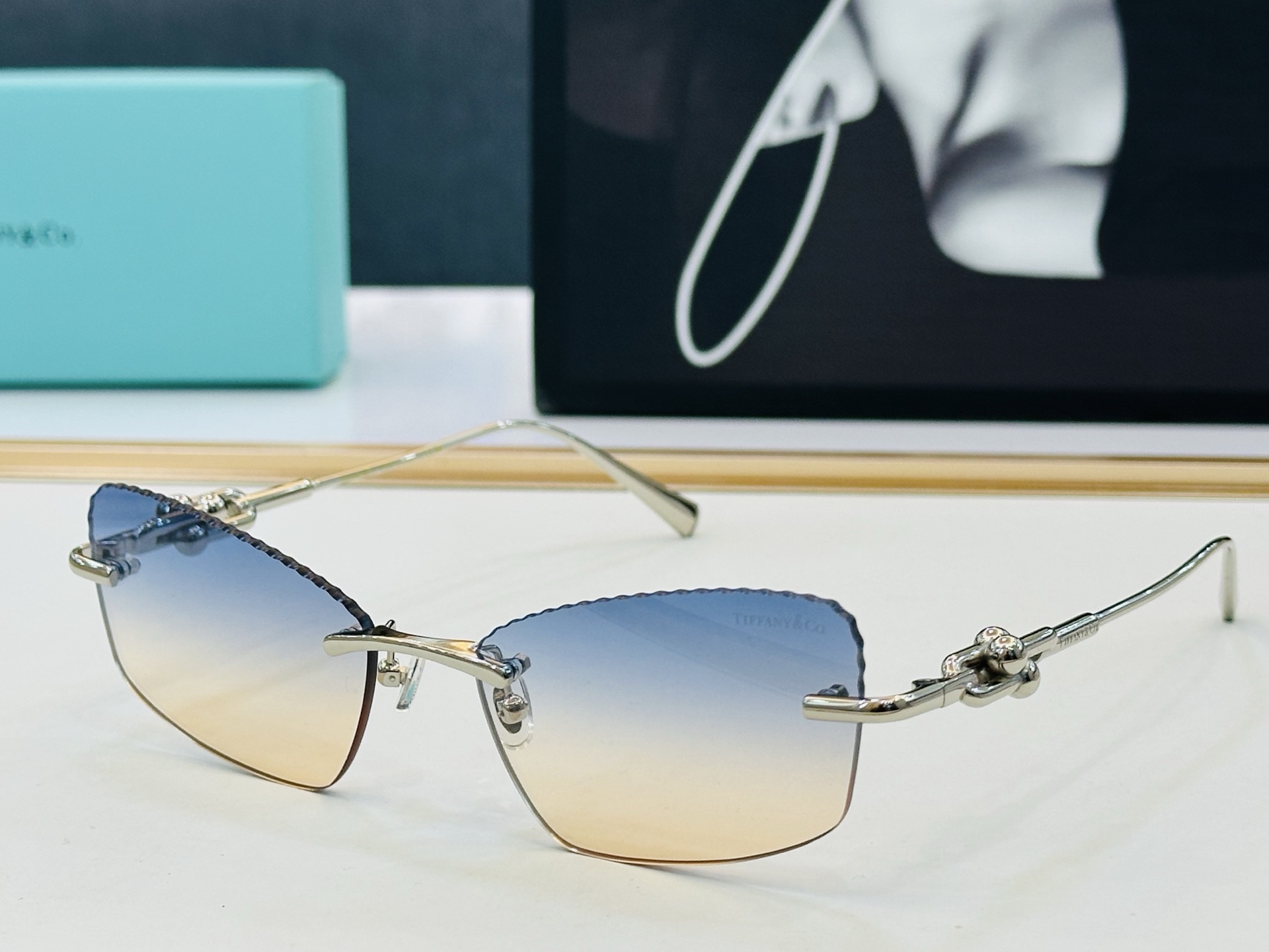 蒂芙家 Tiffany & CO. TF2043 Size：58口18-145   时尚太阳镜架 👍X多