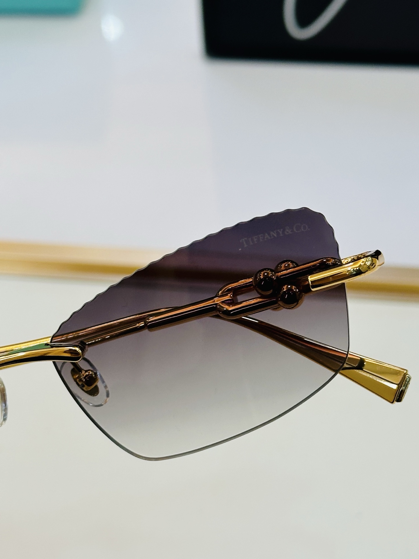 蒂芙家 Tiffany & CO. TF2043 Size：58口18-145   时尚太阳镜架 👍X多