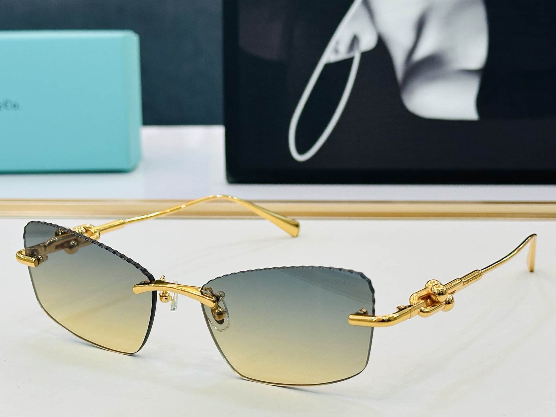 蒂芙家 Tiffany & CO. TF2043 Size：58口18-145   时尚太阳镜架 👍X多