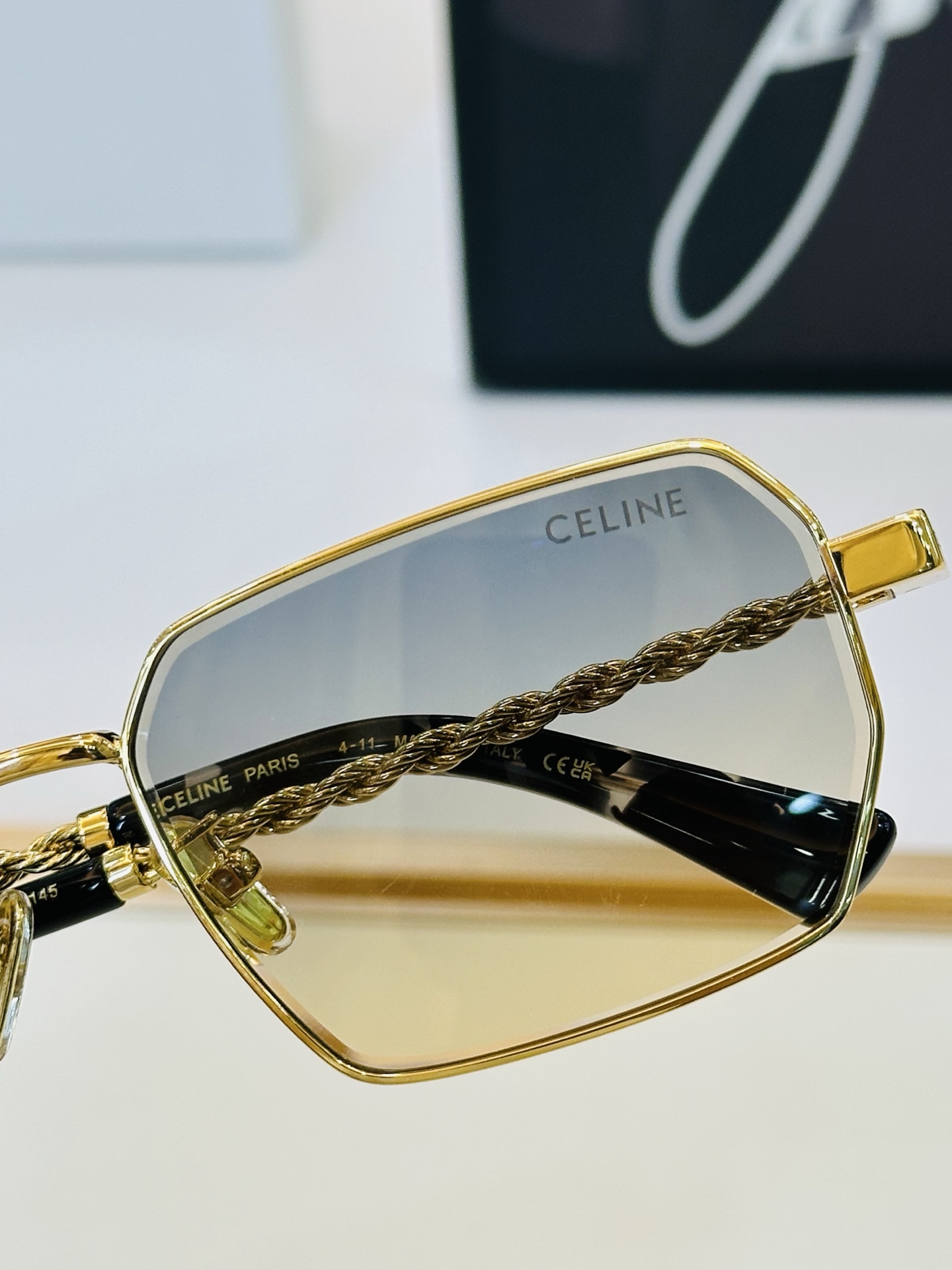 【CELINE】赛琳 CL42127U Size：59口18-145 一直热销的款式 欧美风 光泽度好 