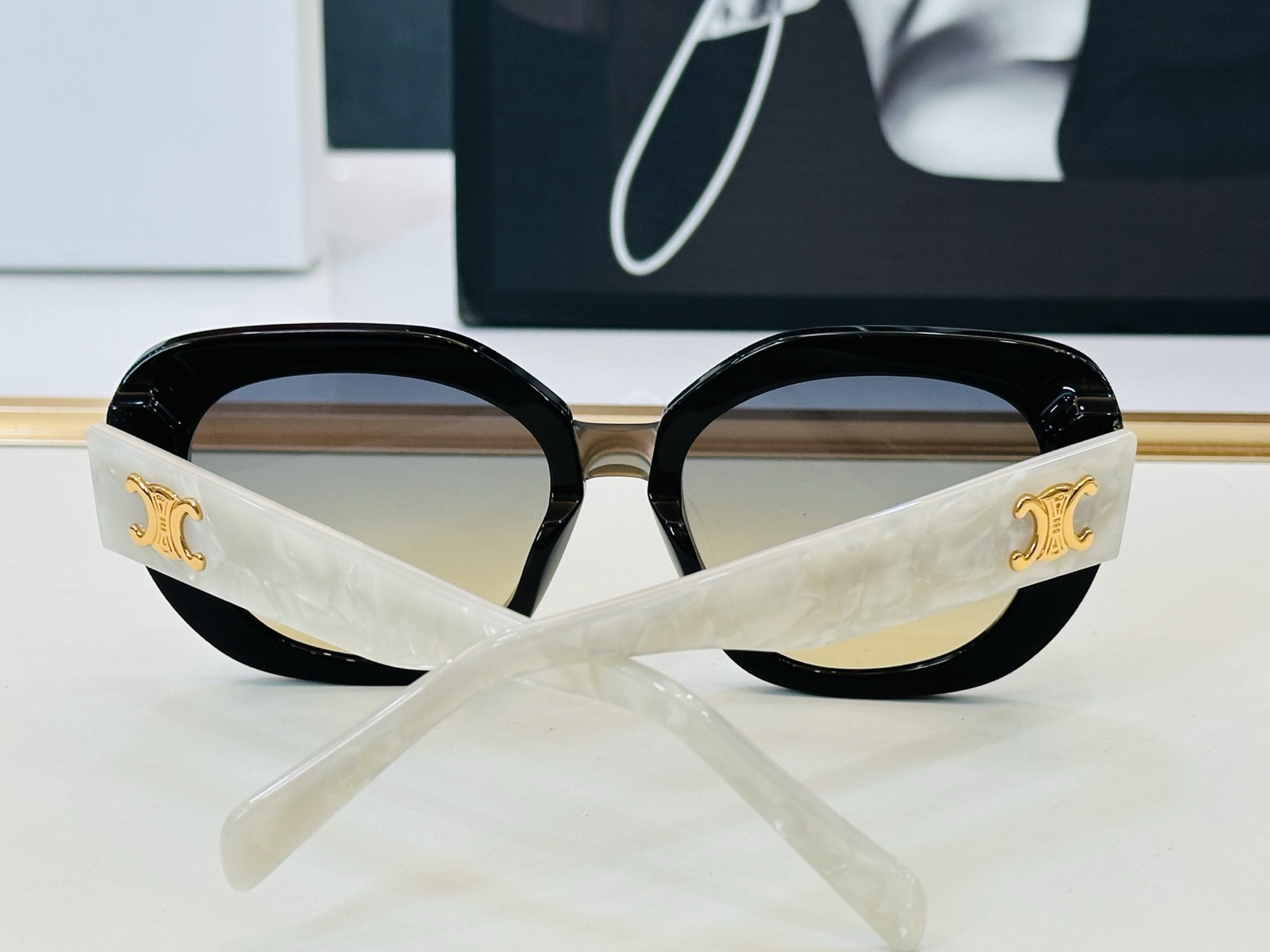 【CELINE】赛琳 CL2169U Size：54口20-145 一直热销的款式，欧美风 光泽度好  