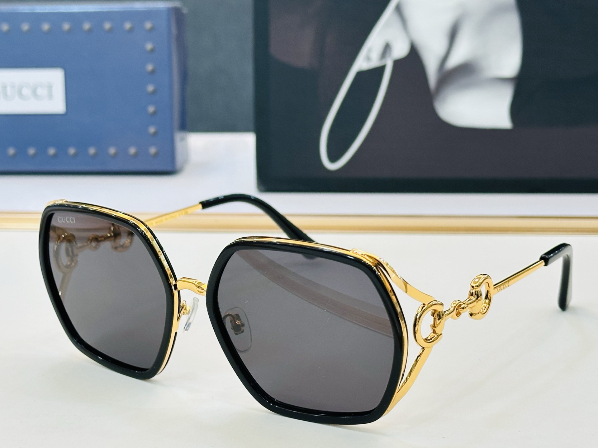 NO:863948,GUCC* Gujia GG1674 series Size 62 mouth 18-140 K Super quality sunglasses glasses sunglasses sunglasses, glasses, gucci, gucci19860909GUCC* 古家 GG1674 系列 Size62口18-140 K 超绝品质 太阳镜 眼镜墨镜太阳镜,眼镜,gucci,gucci,glasses