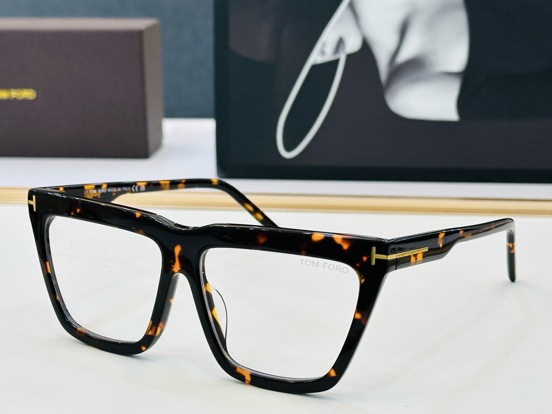 🔺TOM FOR*🔻 汤姆家 官网新款 FT1110 Size：56口14-140 经典时尚 🔝🔝C采用