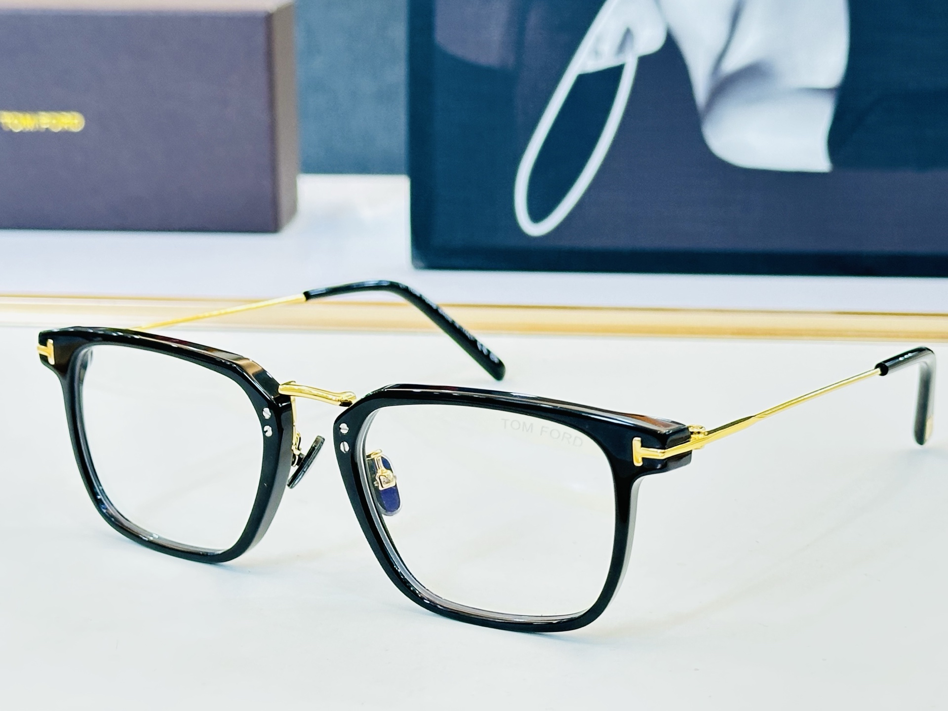 🎉TOM FOR*🎉汤姆家  Model: FT1042  Size：52口21-145 时尚框 👓 一