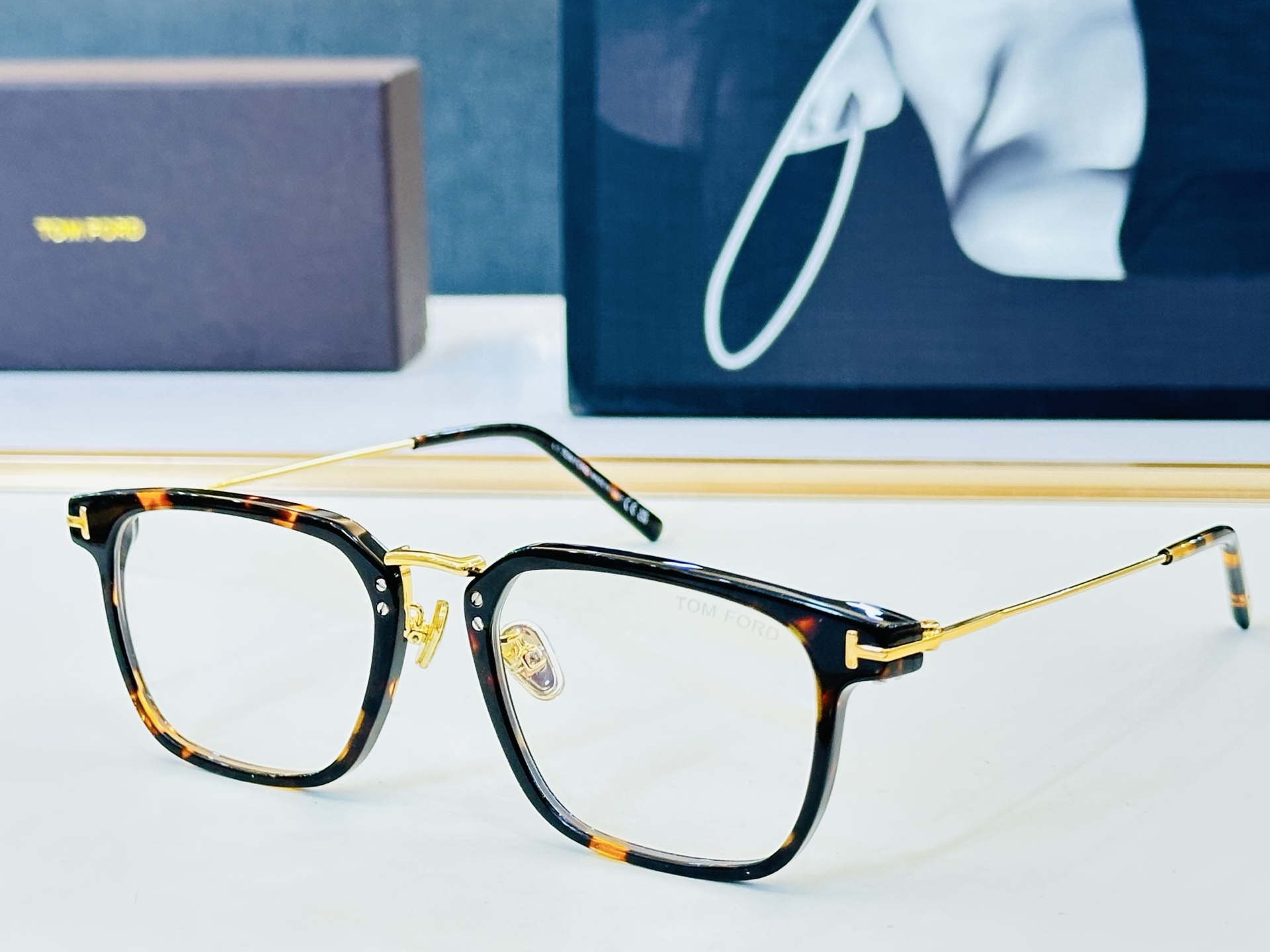 🎉TOM FOR*🎉汤姆家  Model: FT1042  Size：52口21-145 时尚框 👓 一