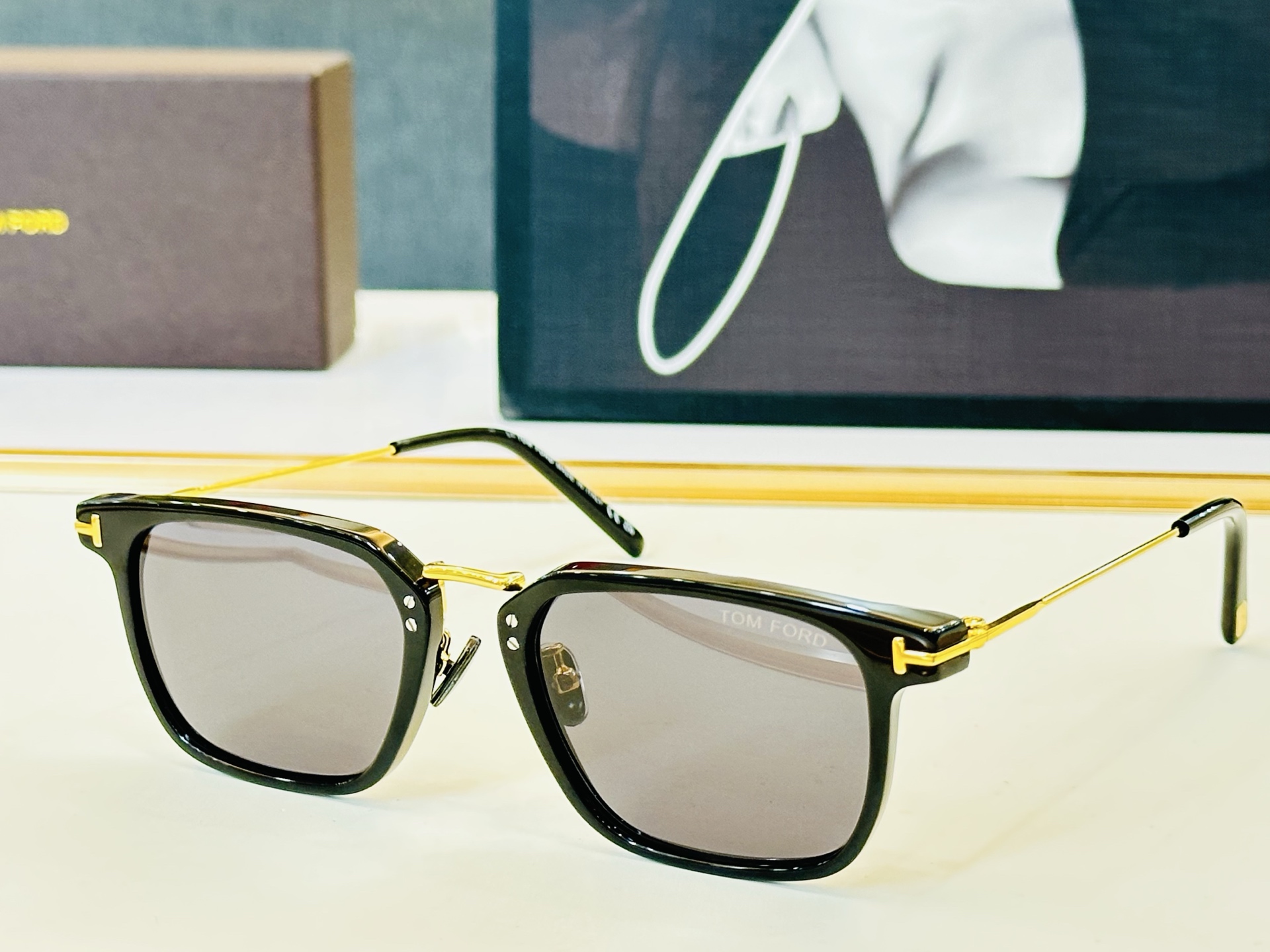 🎉TOM FOR*🎉汤姆家  Model: FT1042  Size：52口21-145 时尚框 👓 一