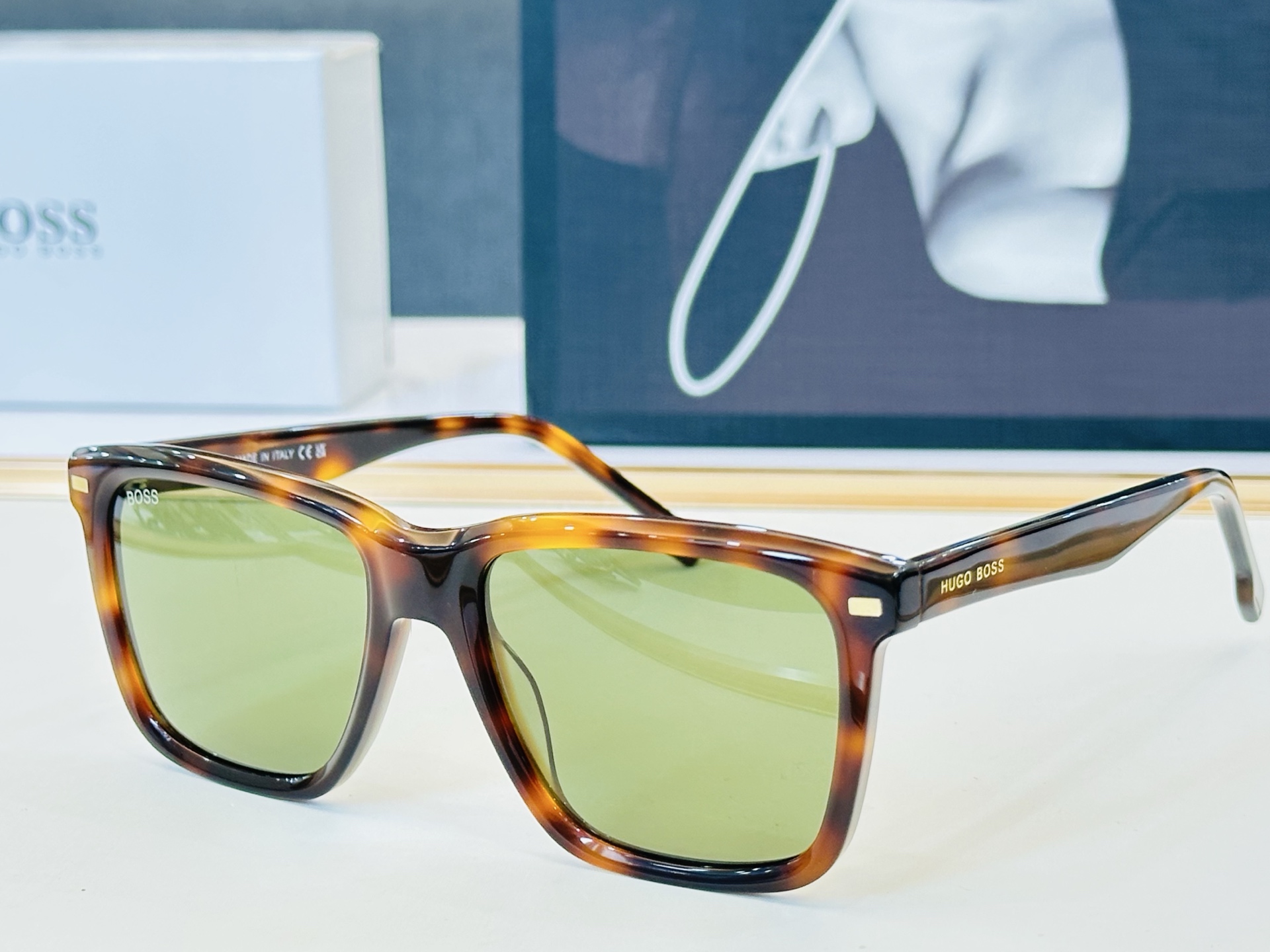 🆕 BOSS 1317 Size：55口18-145 🕶🕶💋💋👣👣  高品质 不挑脸 经典不过时框型 L