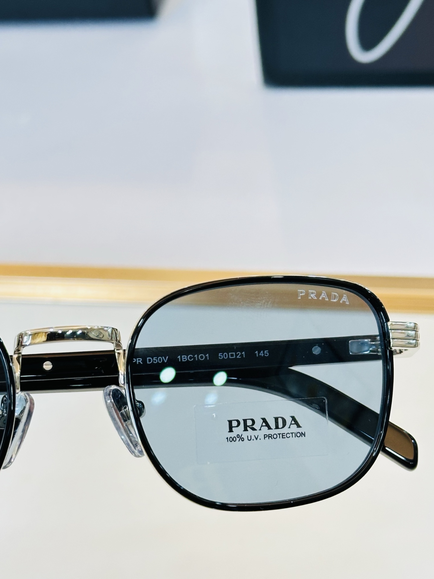 🔺PRAD*🔻普家 PR D50V Size：50口21-145 眼镜系列堪称精湛制作 彰显独特个 一最