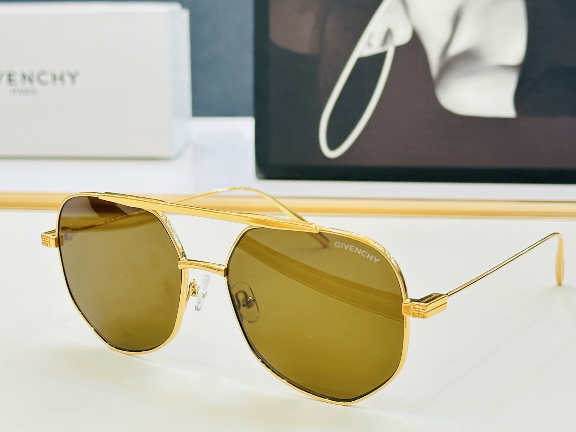 Givench* 纪凡家 GV50026U Size：58口16-145  原单 👍👍细节做工精细 X太