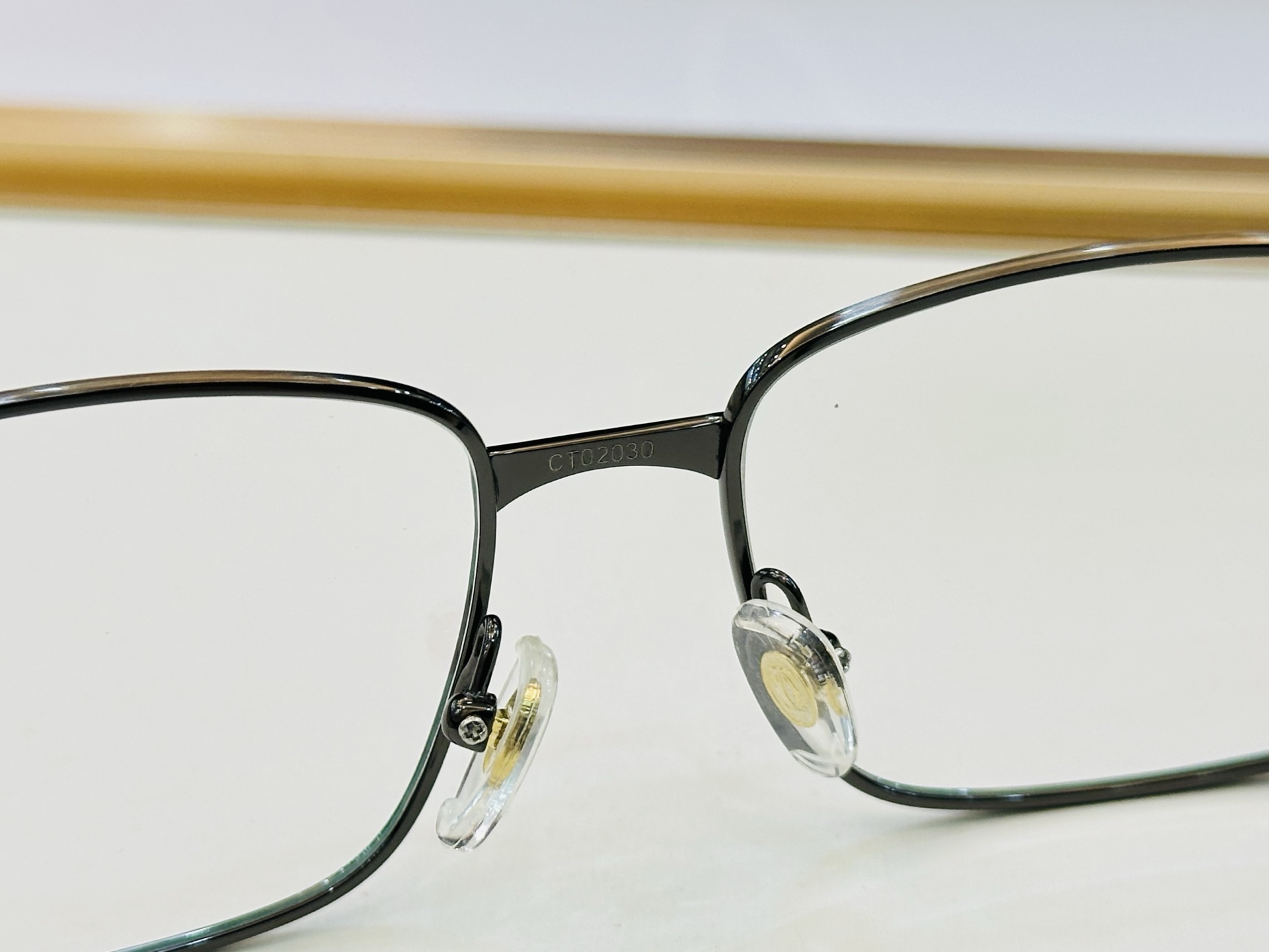 🆕 原版Cartie* 卡家 官网经典款 太阳镜 CT02030 Size：56口16-140 电镀工艺